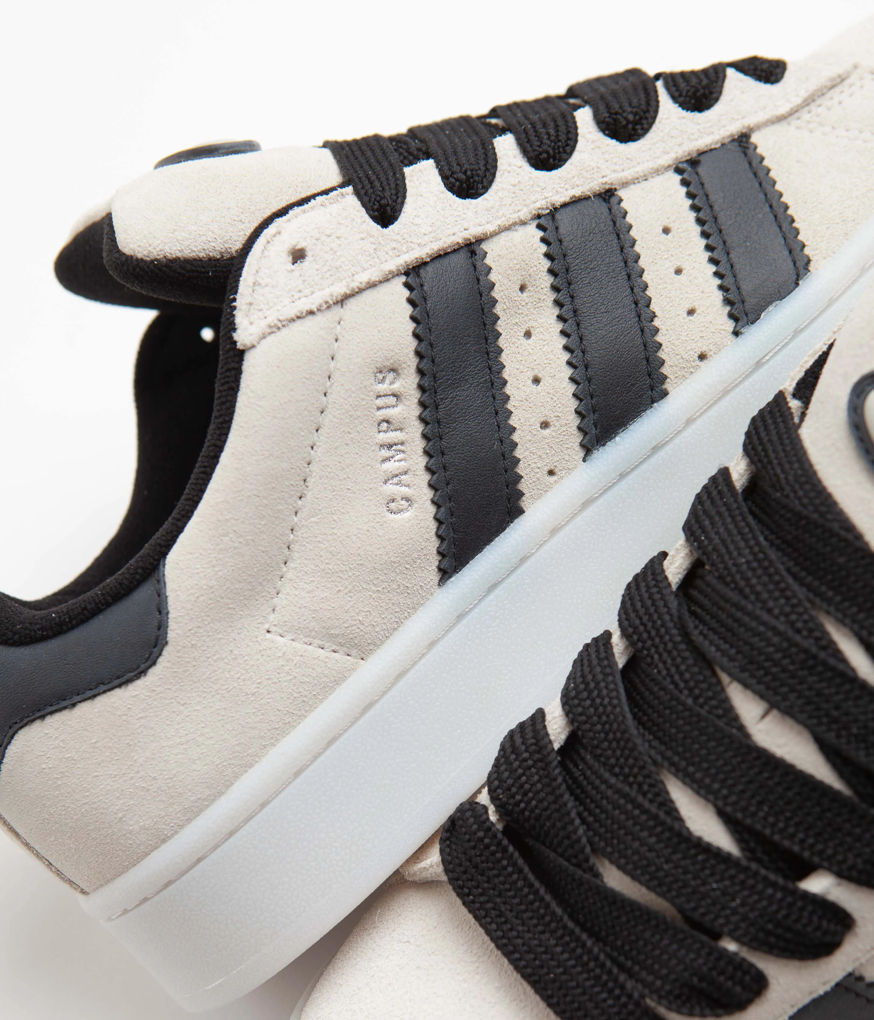 Jude Bellingham Adidas Shoes Adidas Campus 00s Shoes - Aluminium / Core Black / Aluminium