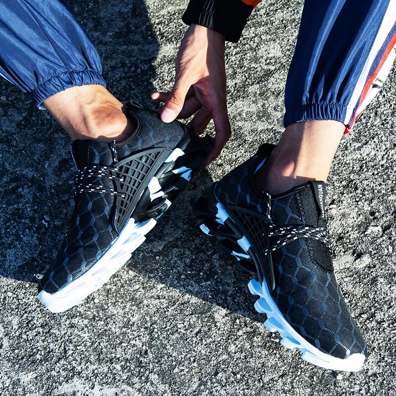 Designer Flat Shoes Men Casual Blade Shoes Mesh Sneakers Men Breathable Outoor Walking Flat Men Shoes Trainers Custom Logo Packing for Drop Shipping