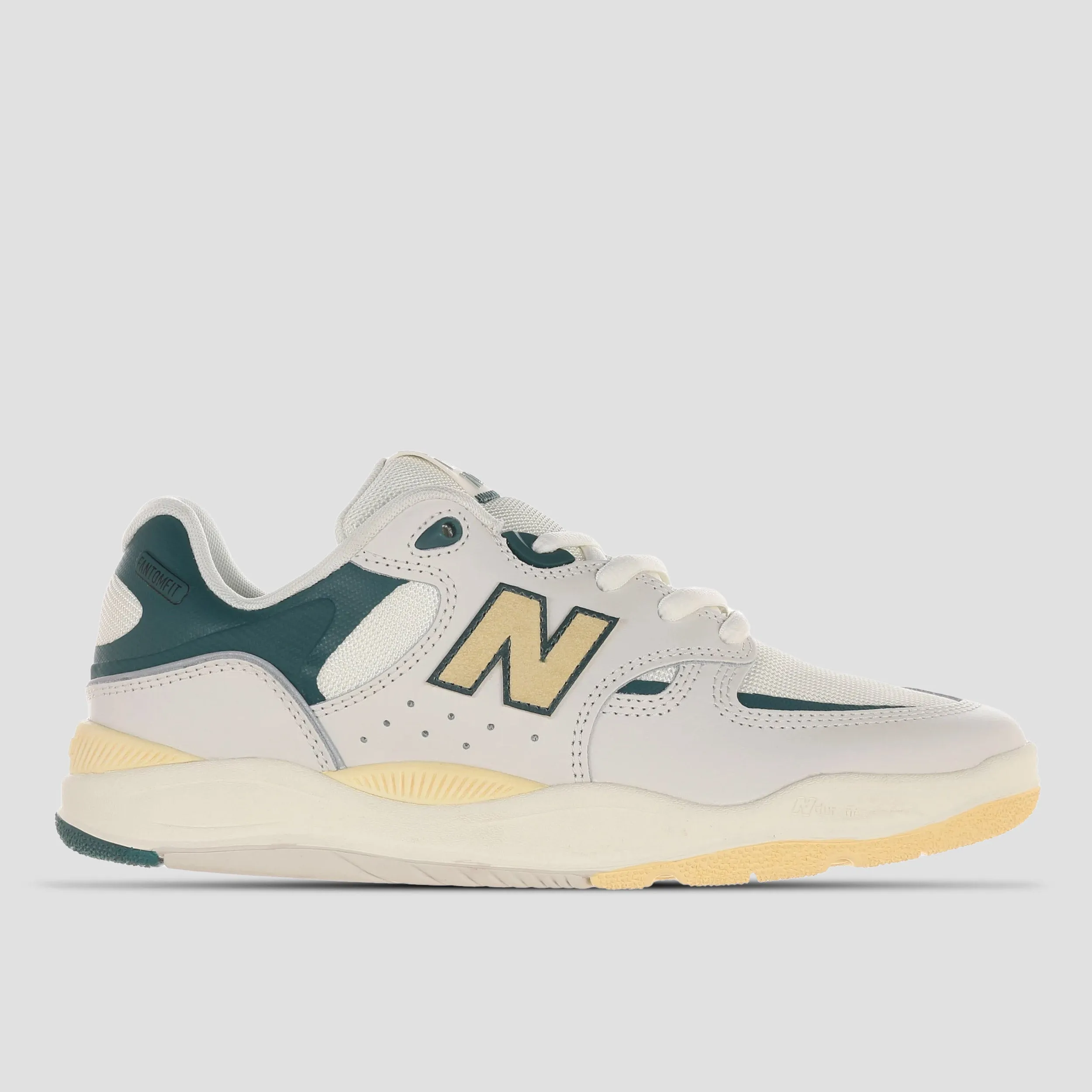 Yellow New Balance 327 New Balance Tiago 1010 Skate Shoes White / New Spruce