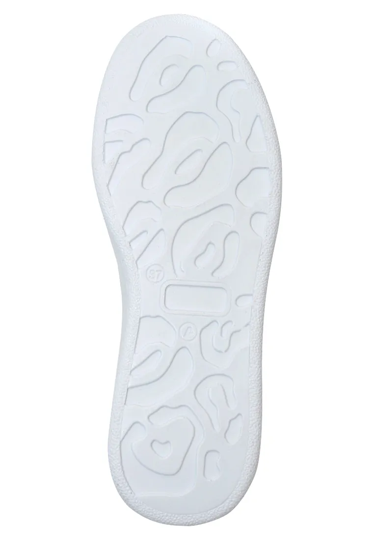 Bear with a Balloon | Myra Women's Shoes Sneakers Wide Feet