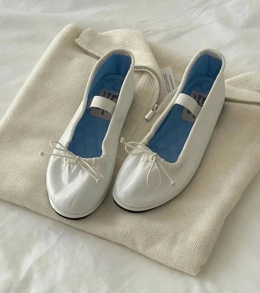 Slip-on Loafers Casual binfenxie  -  Elegant Velvet Ballet Flats Shoes Women Bow Tie Soft Casual Streetwear Ladies Shoes Female Slip on Mary Jane Shoes Loafers New