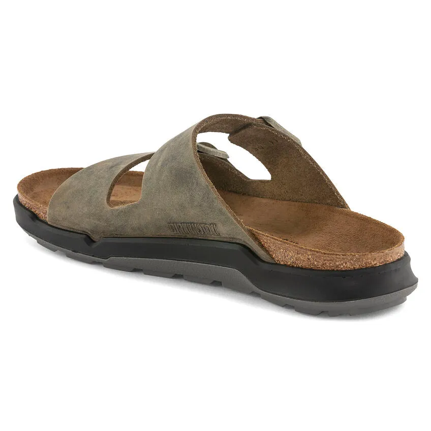 'Birkenstock' Men's Arizona Rugged Oiled Leather Sandal - Faded Khaki White Gold Sandals