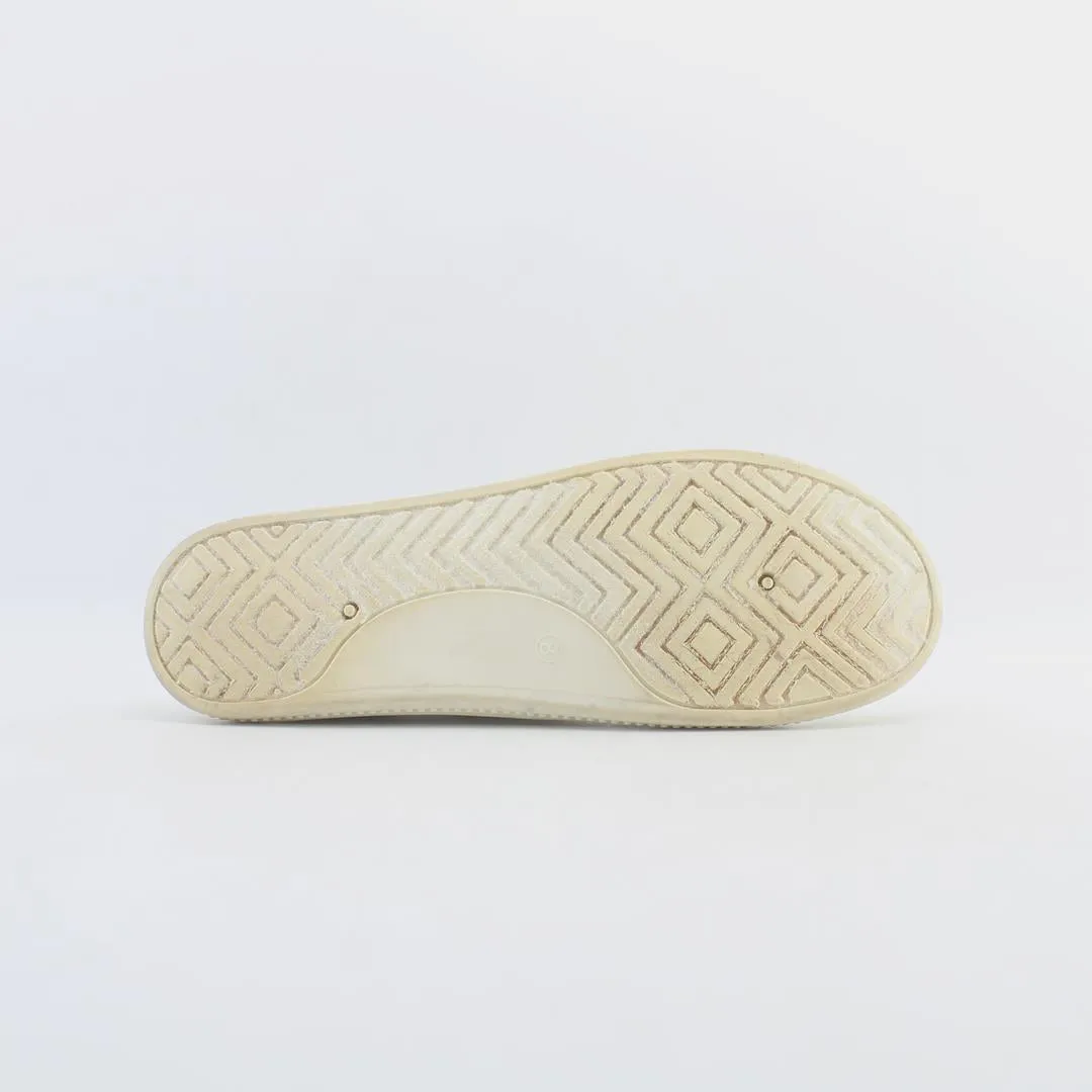 C ACTIVE LIVE.WELL Breast Cancer Sneakers