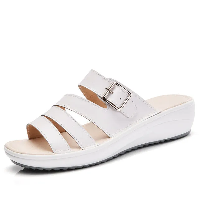 Women Slippers Fashion Flip Flops Women Shoes Wedges Slippers New Summer Women Sandals Comfortable Buckle Ladies Sandals Criss Cross Flip Flops