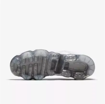 Nike Air Vapormax Run Utility White Shoes Sneakers Men Sale Size US 7, 8, 8.5, 9, 10, 11 Good Gym Sneakers