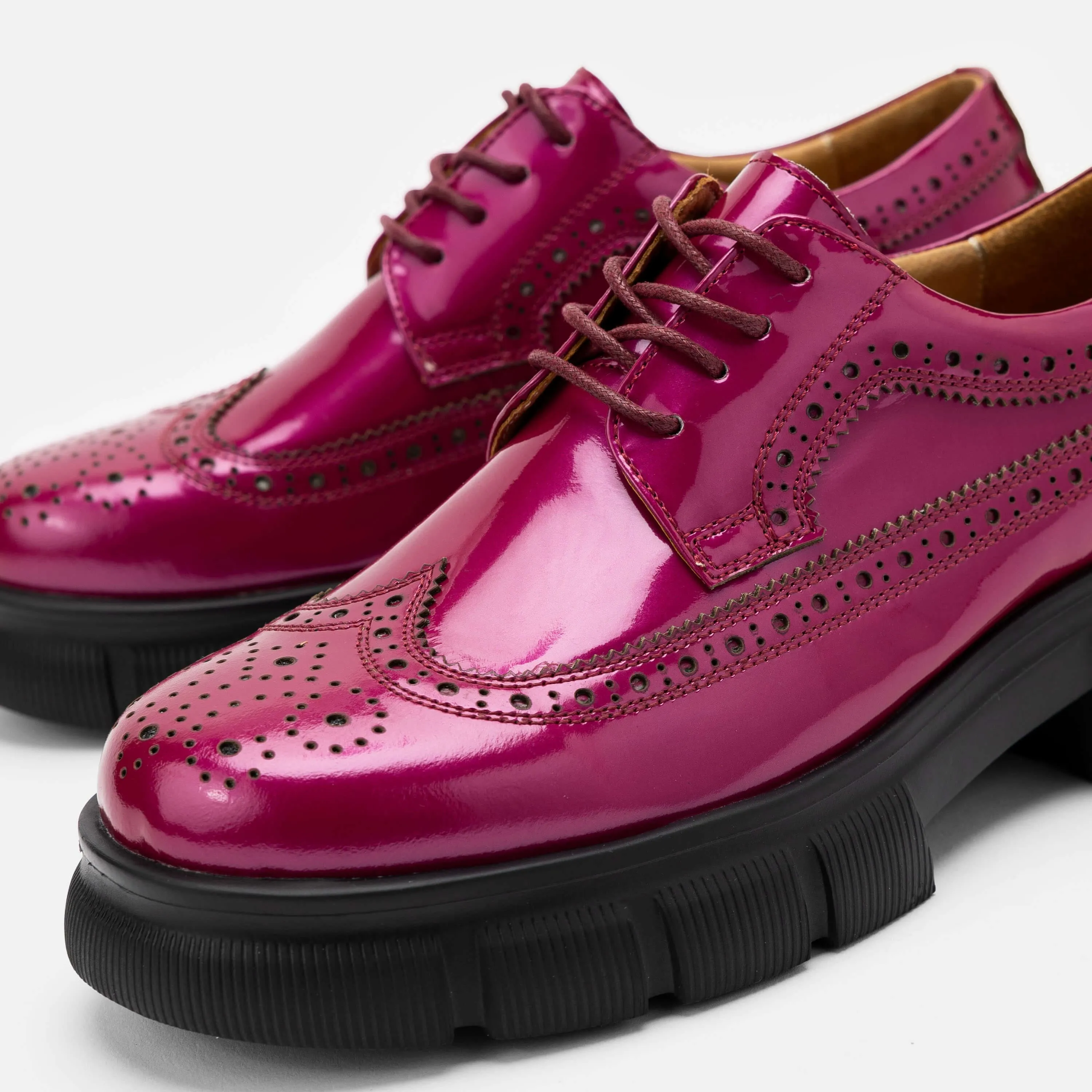 Urban Suede Leather Lace Up Oxfords Shoes Ms. Alexander Magenta Leather Lug Wingtip Derby
