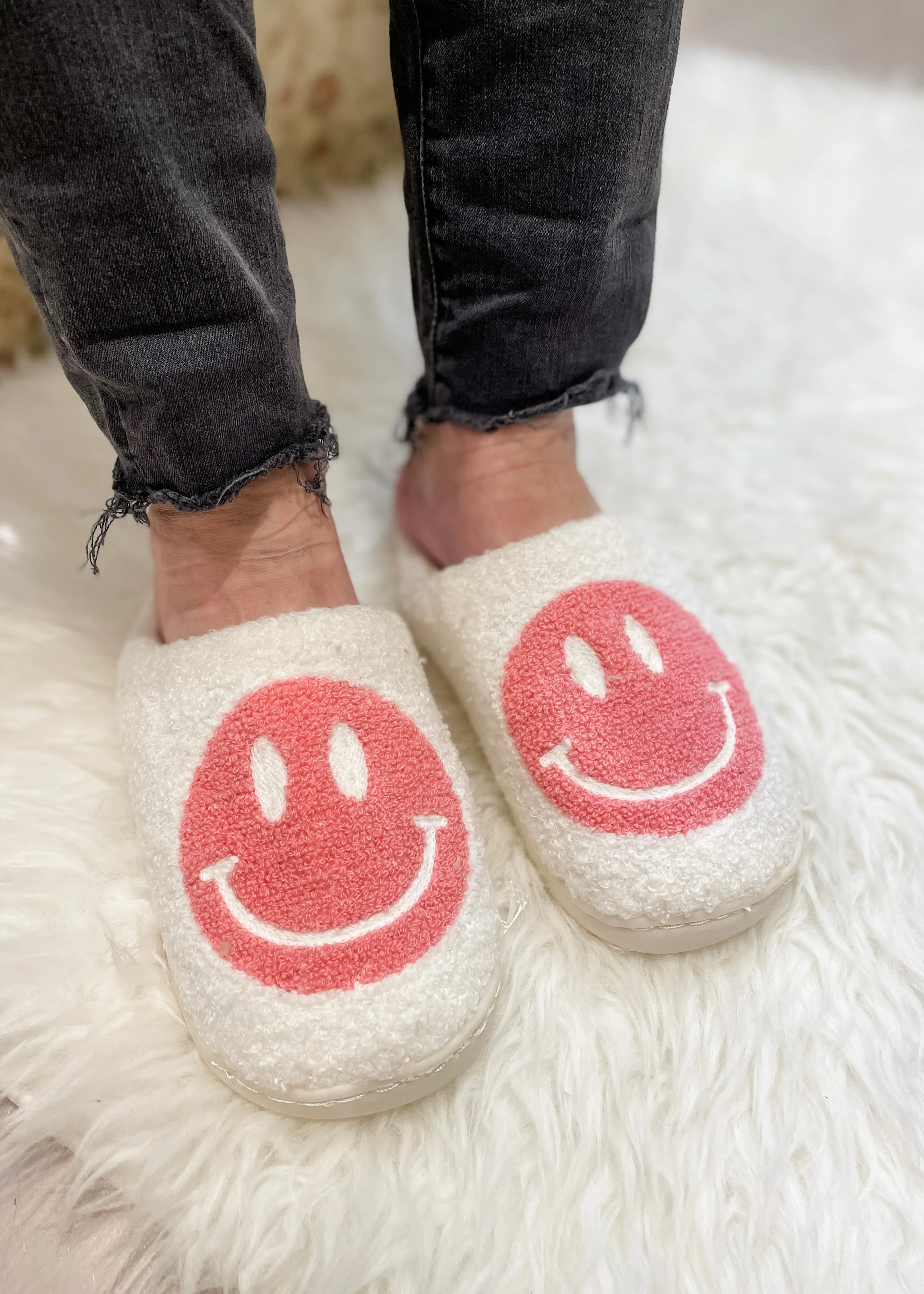 smiley fuzzy slipper Braided Slippers
