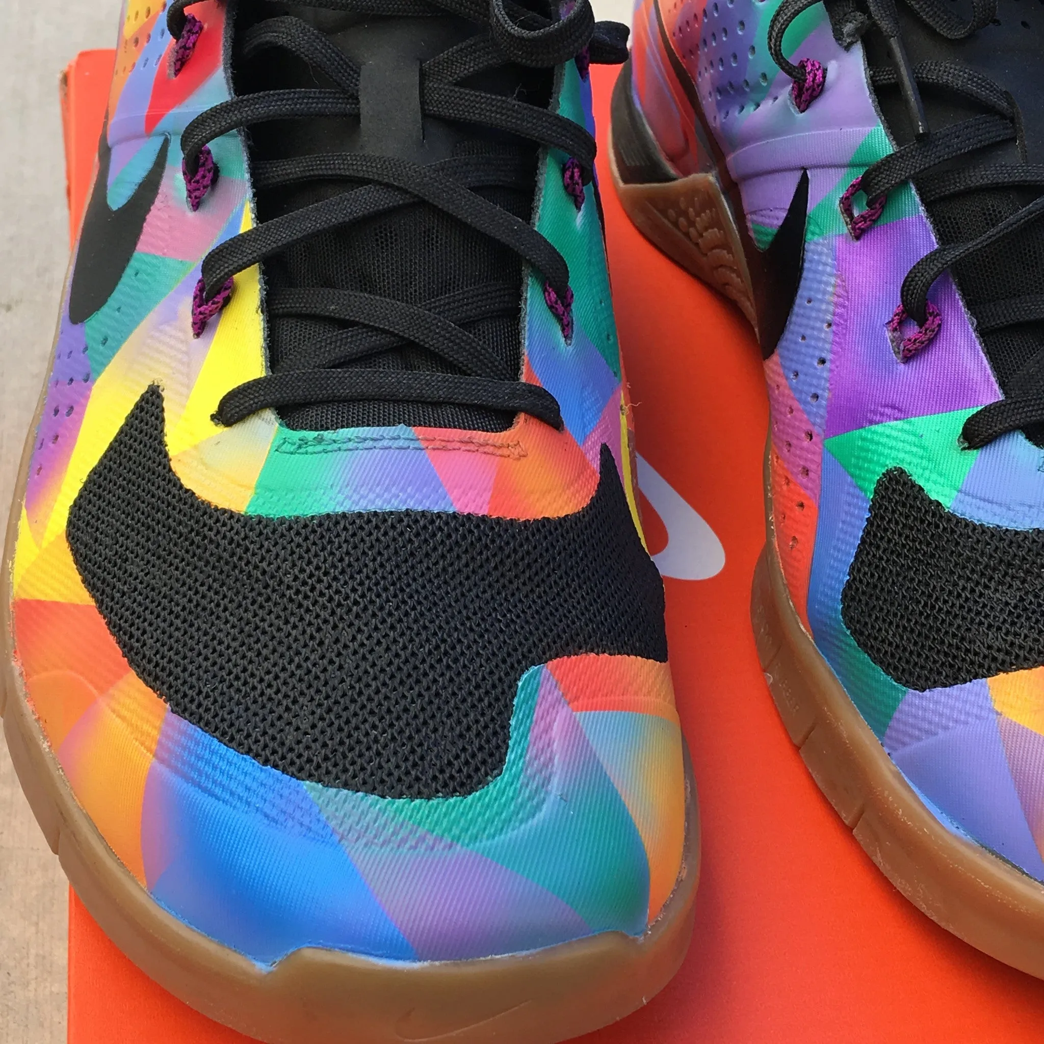 Custom Painted Nike Metcon 4 'Prism' Deals On Asics Running Shoes