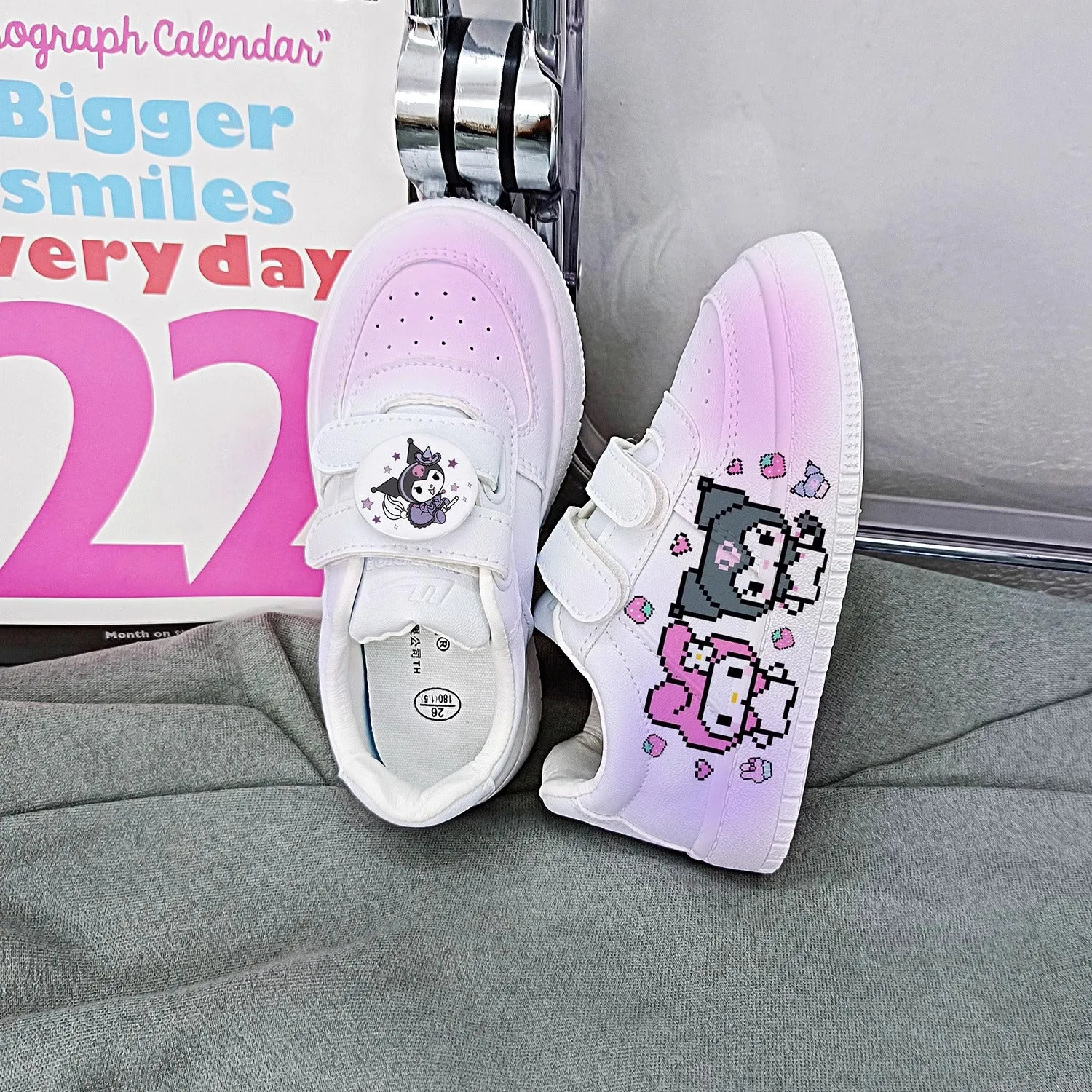 Cartoon Print Student Sneakers Kids Size with Velcro Fastener Spongebob Sneakers