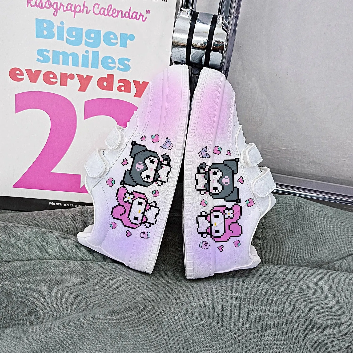 Miu Miu Sneakers Cartoon Print Student Sneakers Kids Size with Velcro Fastener