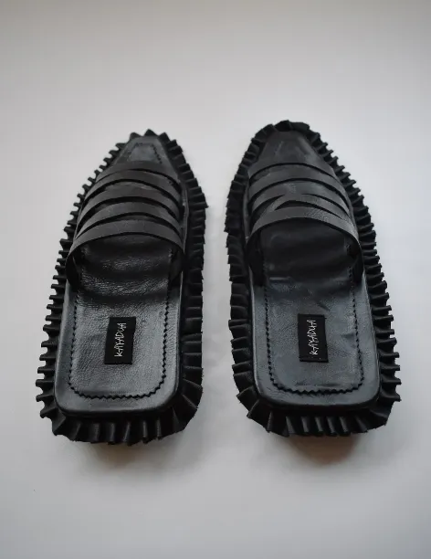 KAYADUA The low block heel Flowt slip-on style with strap detail Slip In Stock