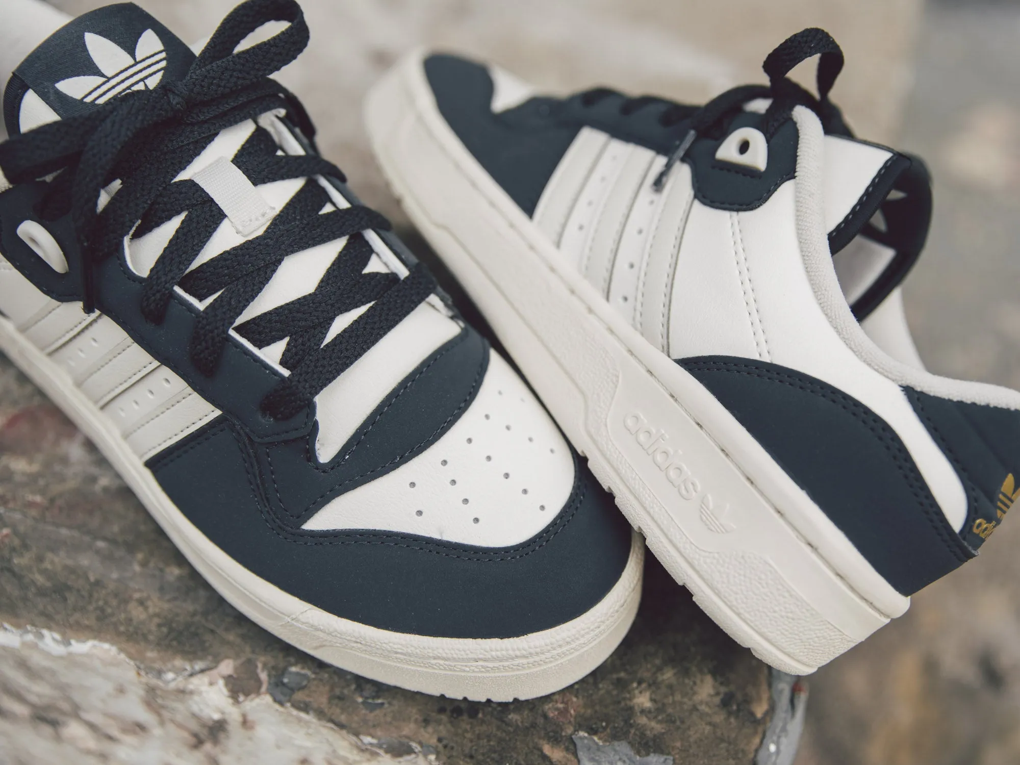 Adidas Bravada 2.0 Platform Shoes Skate Adidas Women's Rivalry Low 'Carbon'