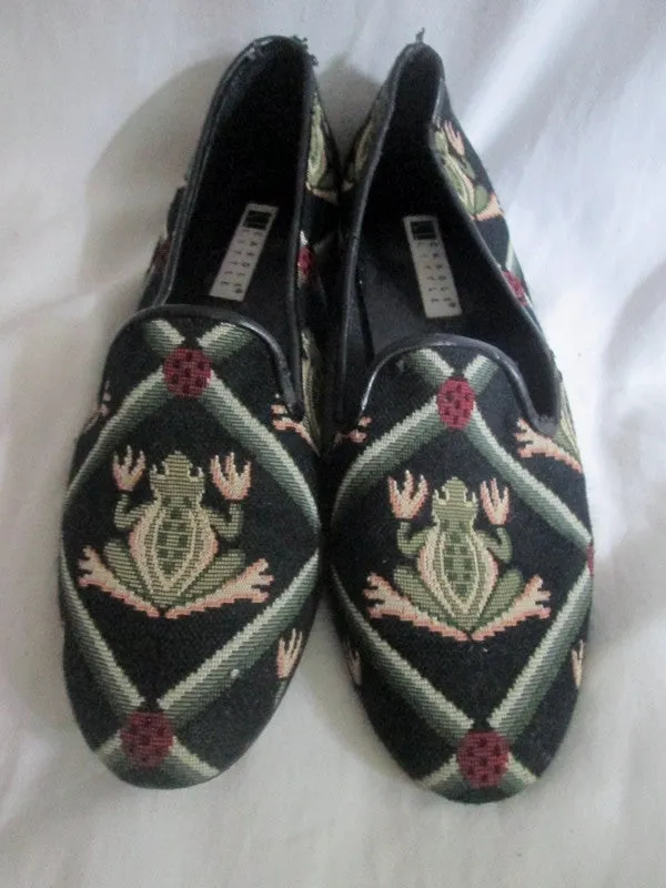 Womens CAROLE LITTLE ANTHROPOLOGIE Slip On FROG Tapestry Moc SHOE 7 BLACK Vans Suede Loafers