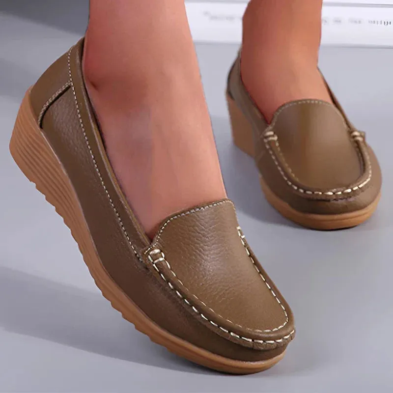 Elegant Casual Flat Loafers for Women Sleek Loafers