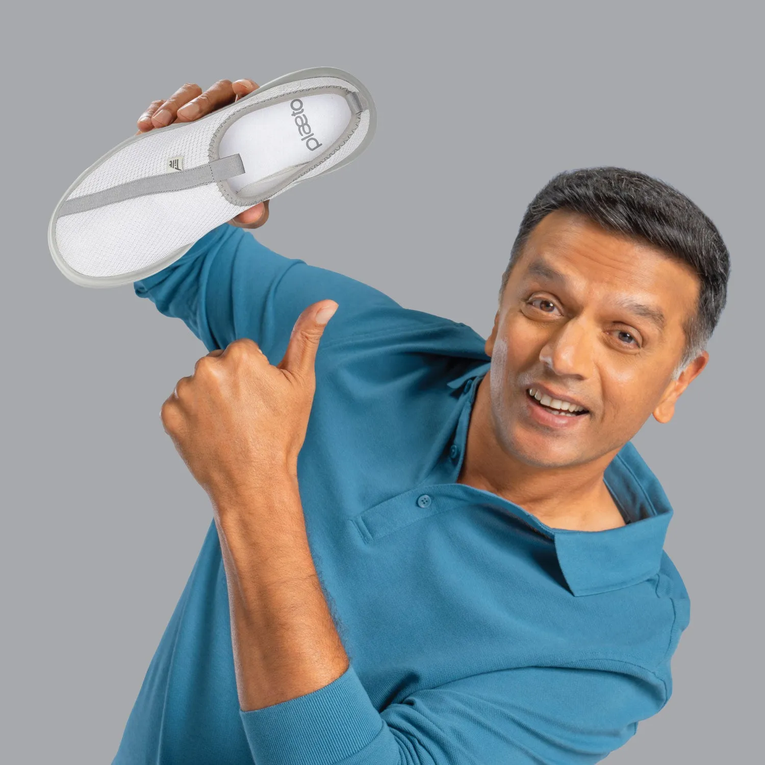 EZPlay Slip Ons for Men-White Slip On Skates