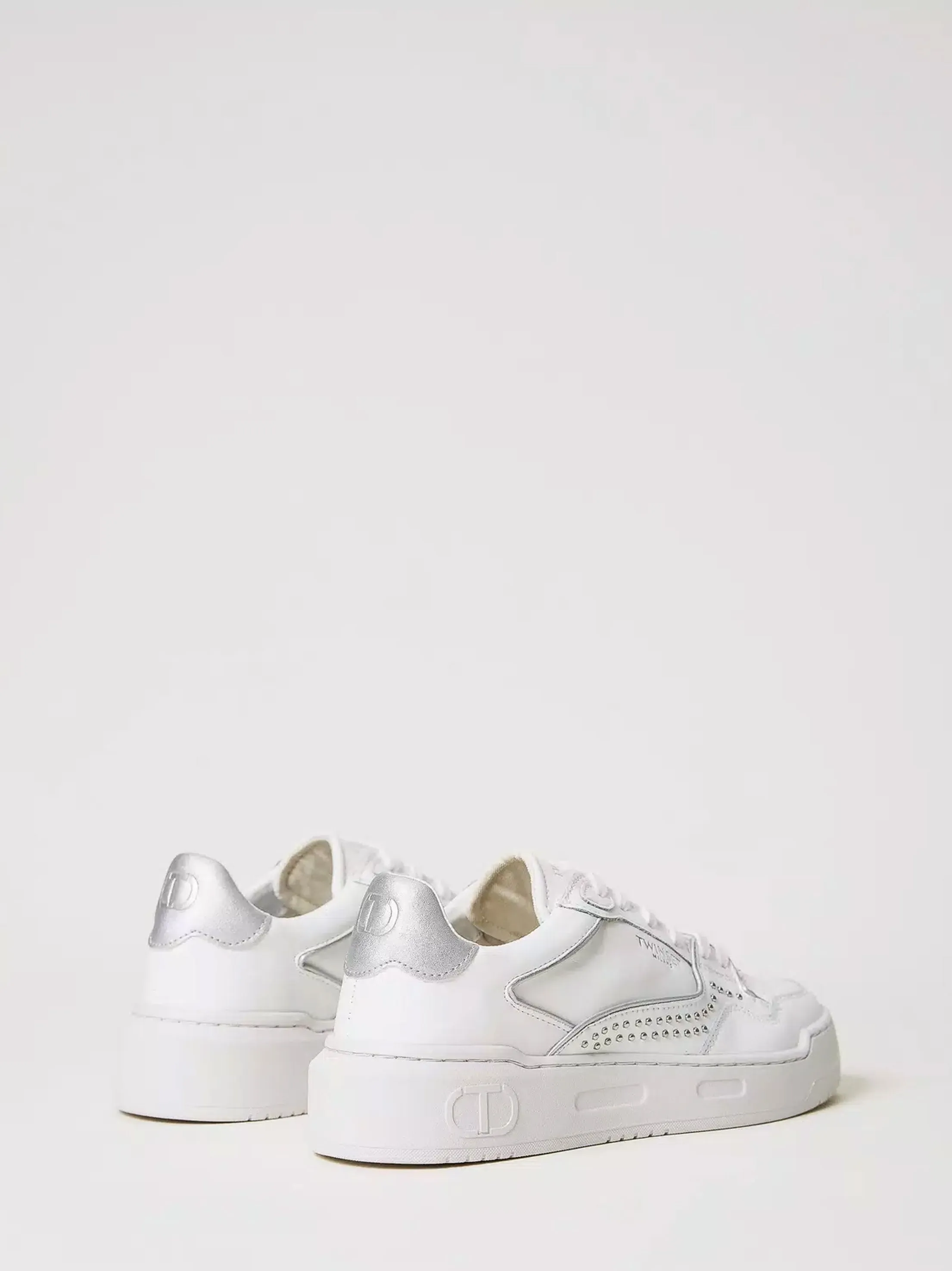 Best Long Distance Walking Shoes For Flat Feet Women's Leather with micro studs shoes,White