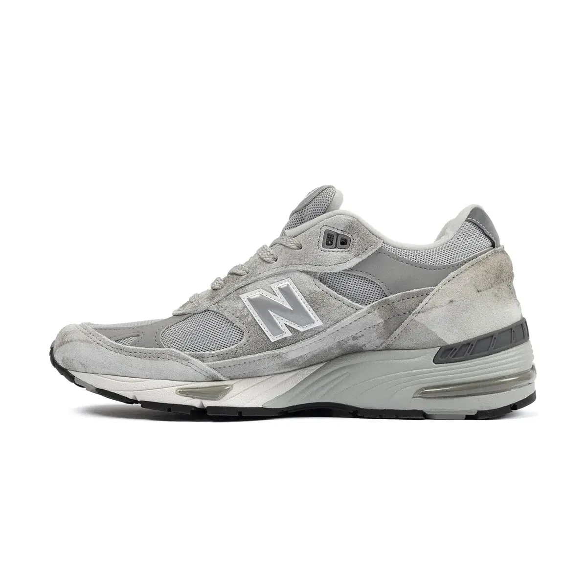 in UK 991v1 'Washed Grey' New Balance 1906r Black And Silver