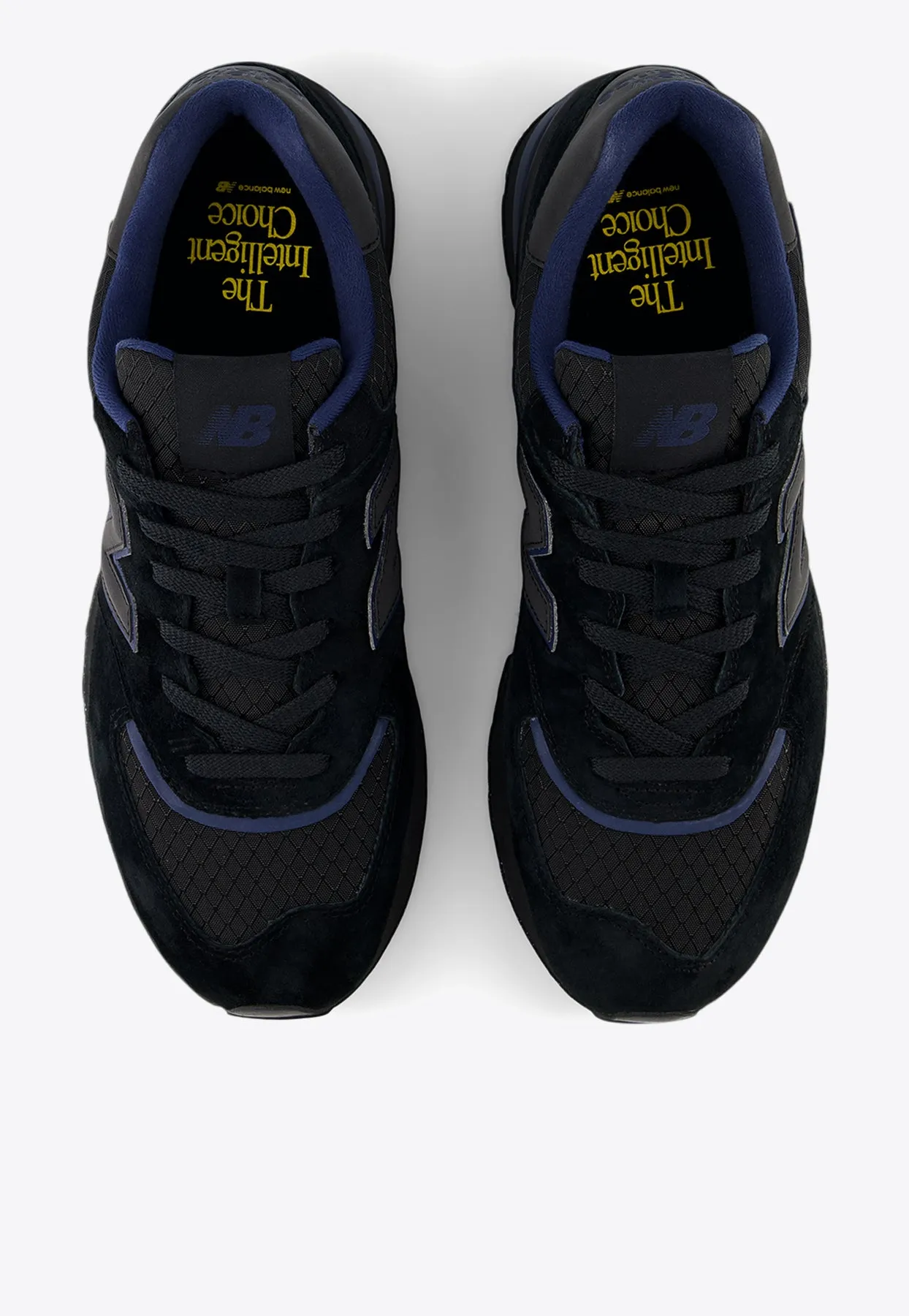 574 Legacy Low-Top Sneakers in Black with Anthracite New Balance Propel V4