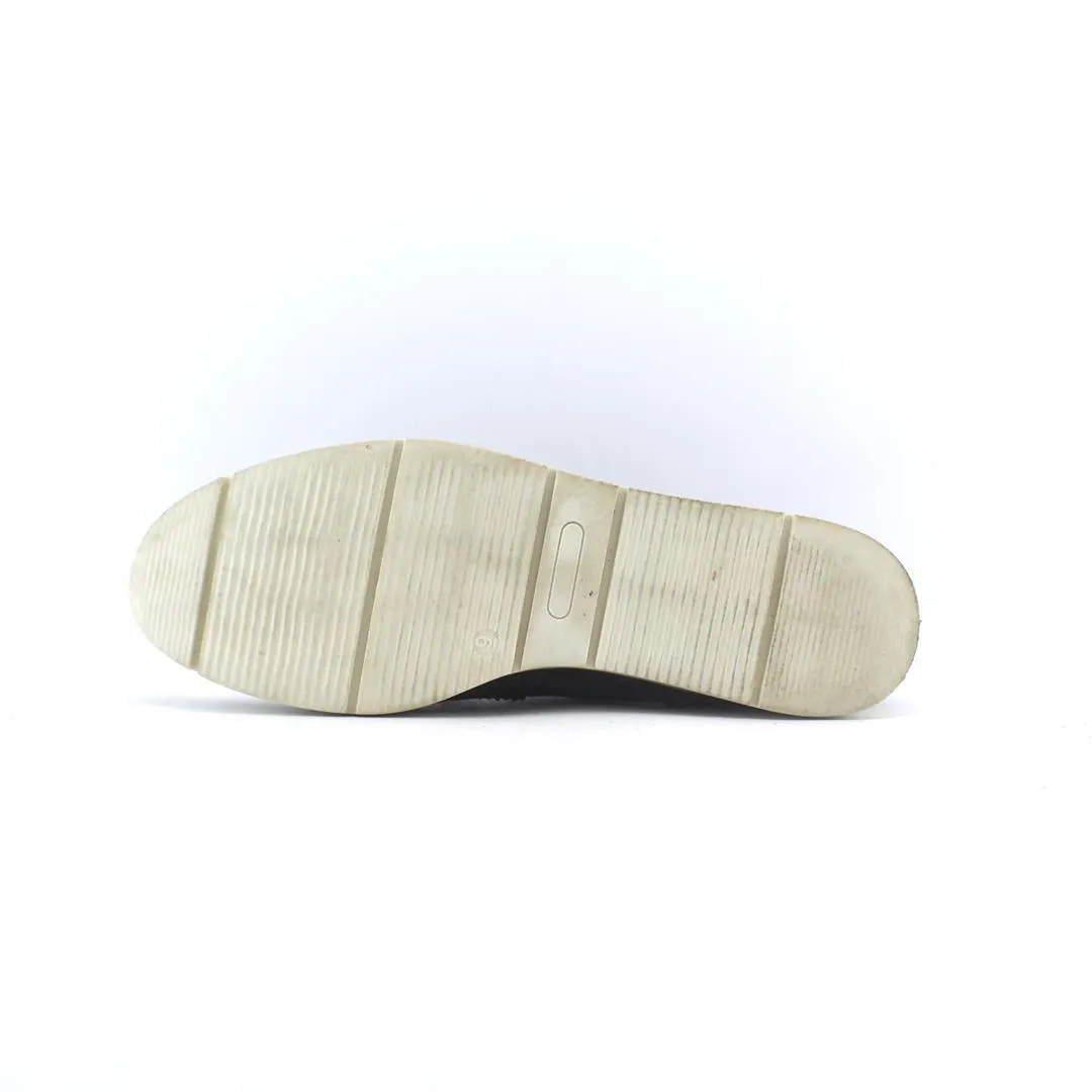 Loafers Store LIMELIGHT .