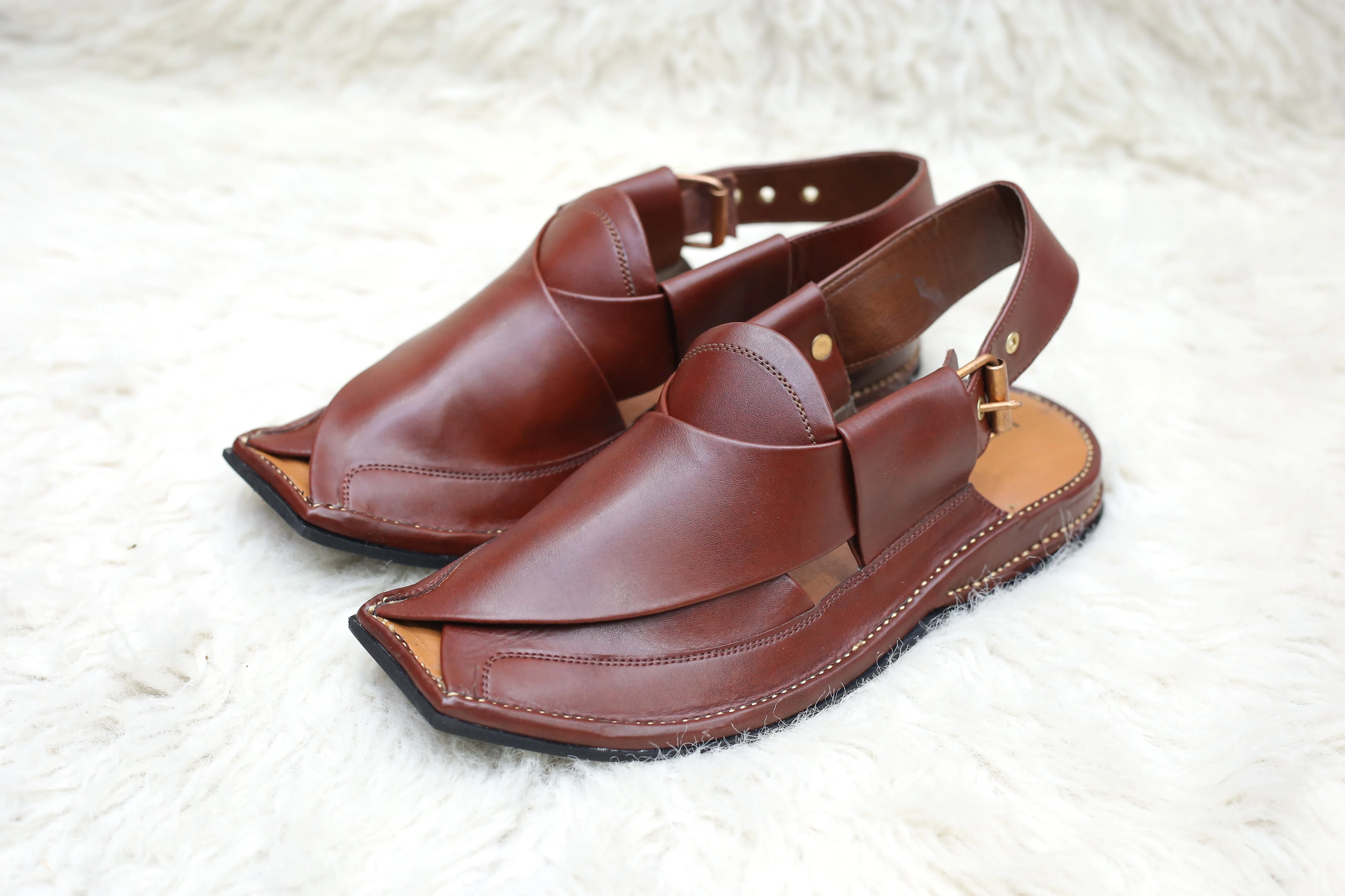 KHAAIS zalmi - Burgundy Macrame Sandals