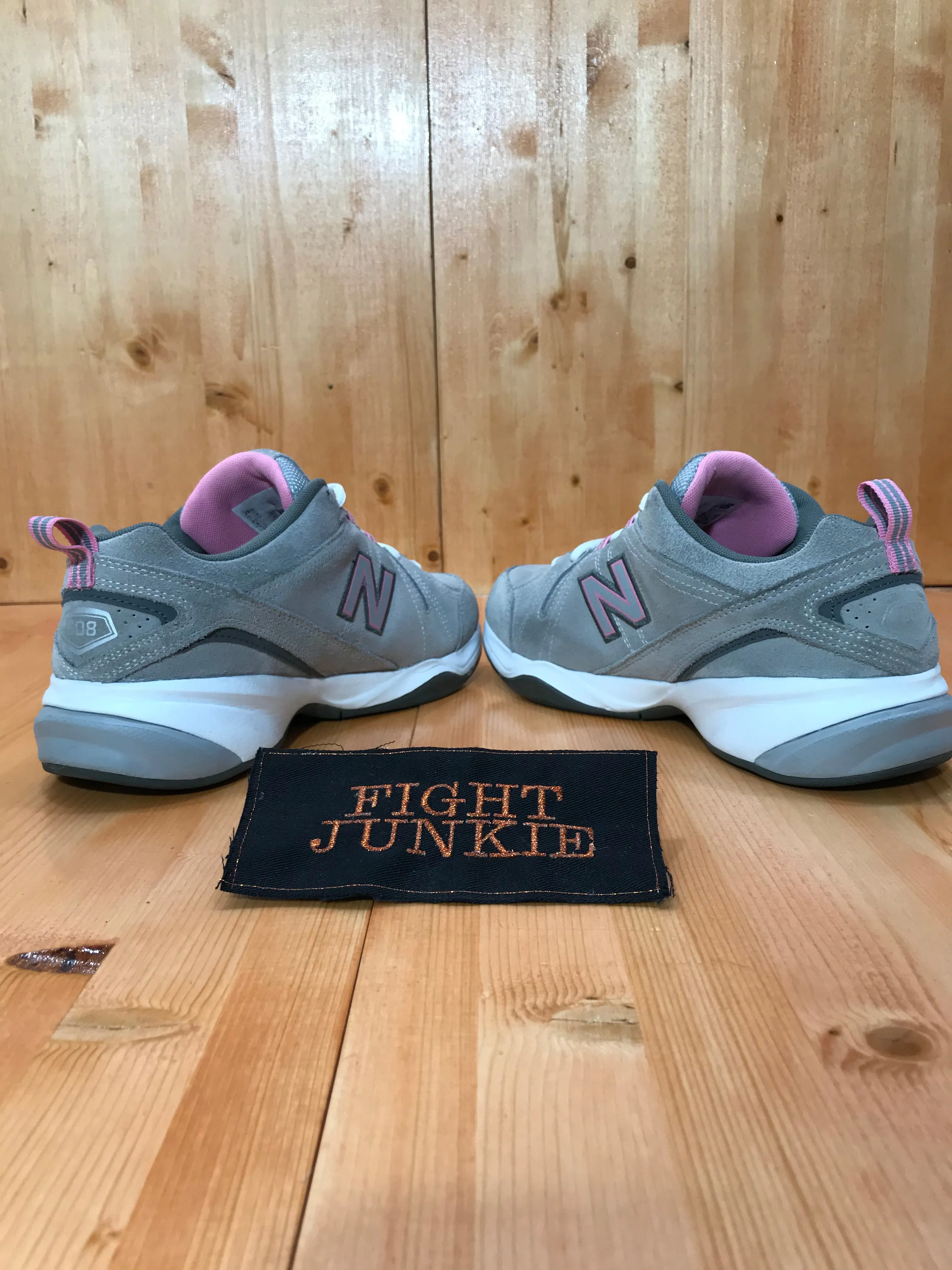 New Balance Fresh Foam Roav White NEW BALANCE 608 V4 Women's Size 9.5 Suede Athletic Shoes Sneakers