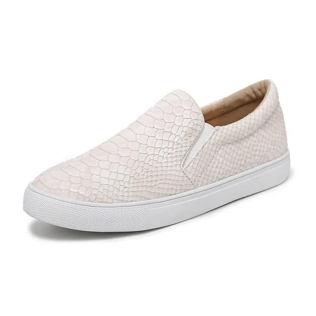 Women Coach Loafers LAASIMI Autumn Women Loafers Plus Size Snake Women Shoes