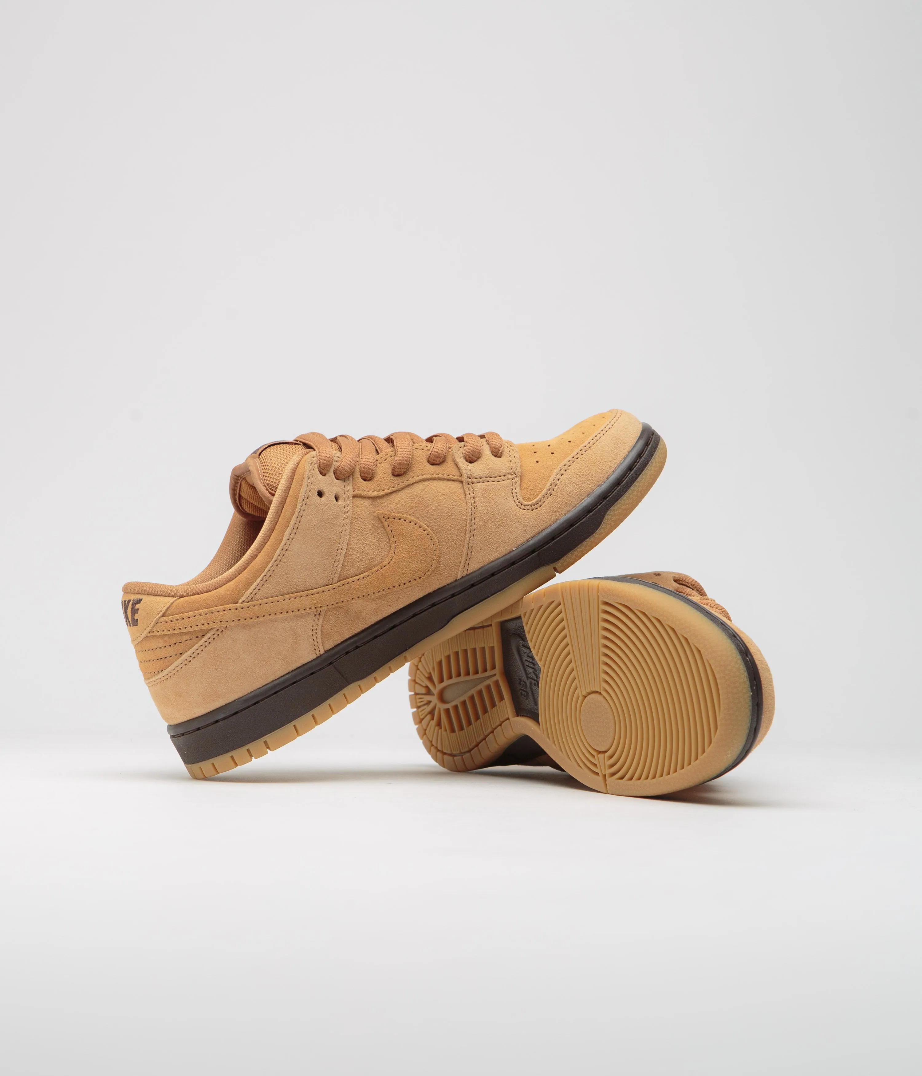 Nike SB Dunk Low Pro 'Wheat' Shoes - Flax / Flax - Flax - Baroque Brown Asics Gel Tactic 12 Shoes