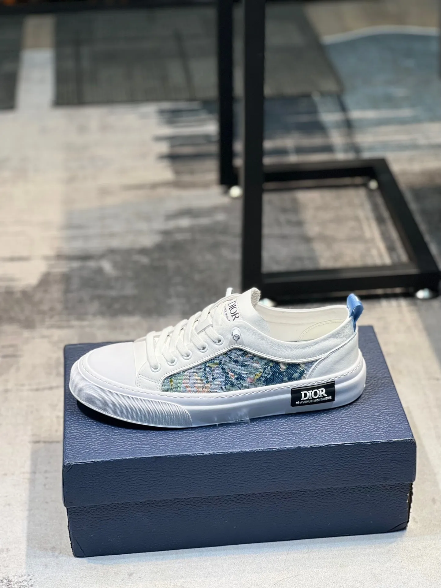 MSE080 DR Men's Sneakers / Size7-12 Sneakers Cool