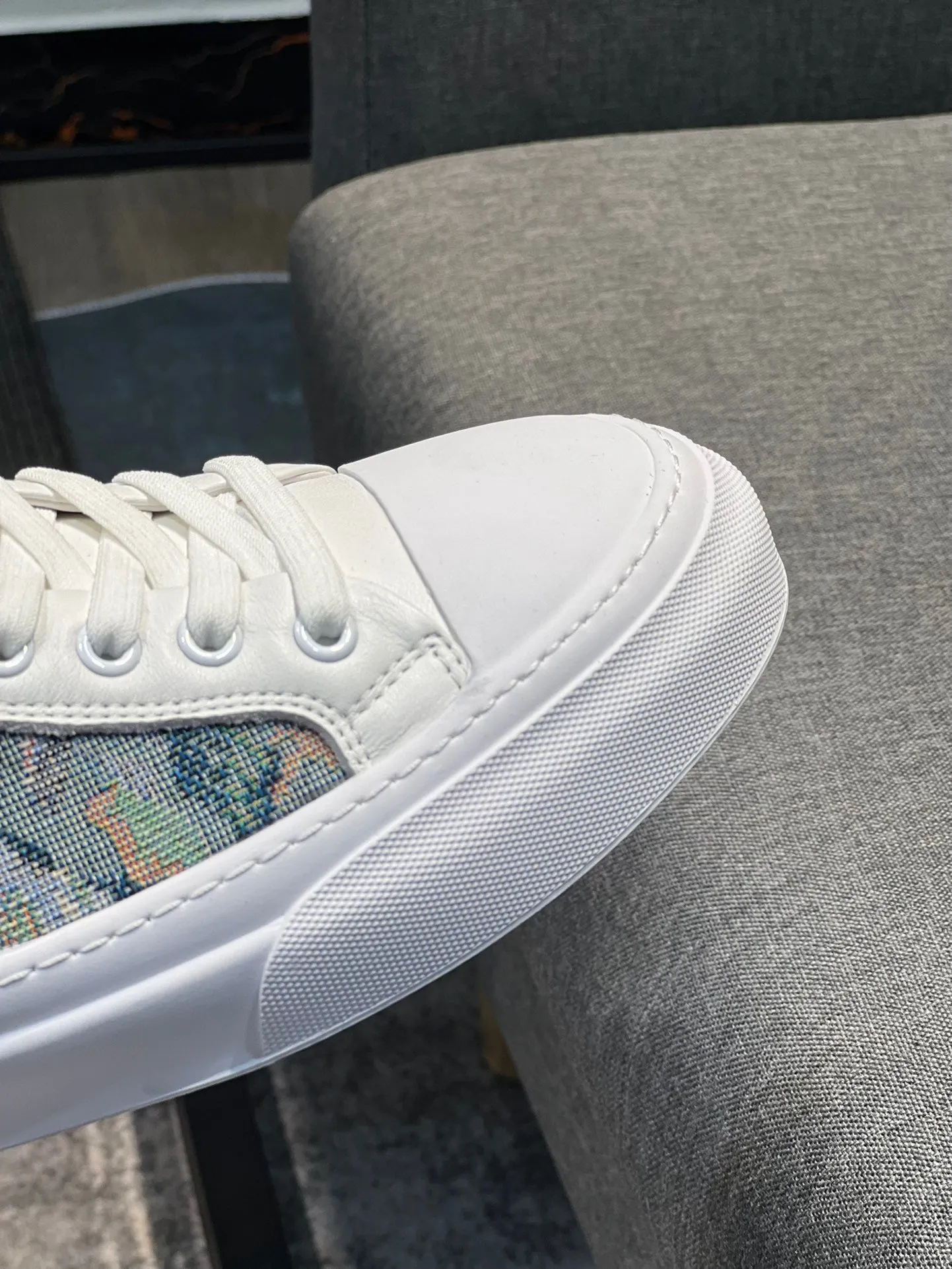 MSE080 DR Men's Sneakers / Size7-12 Steve Madden Platform Sneakers