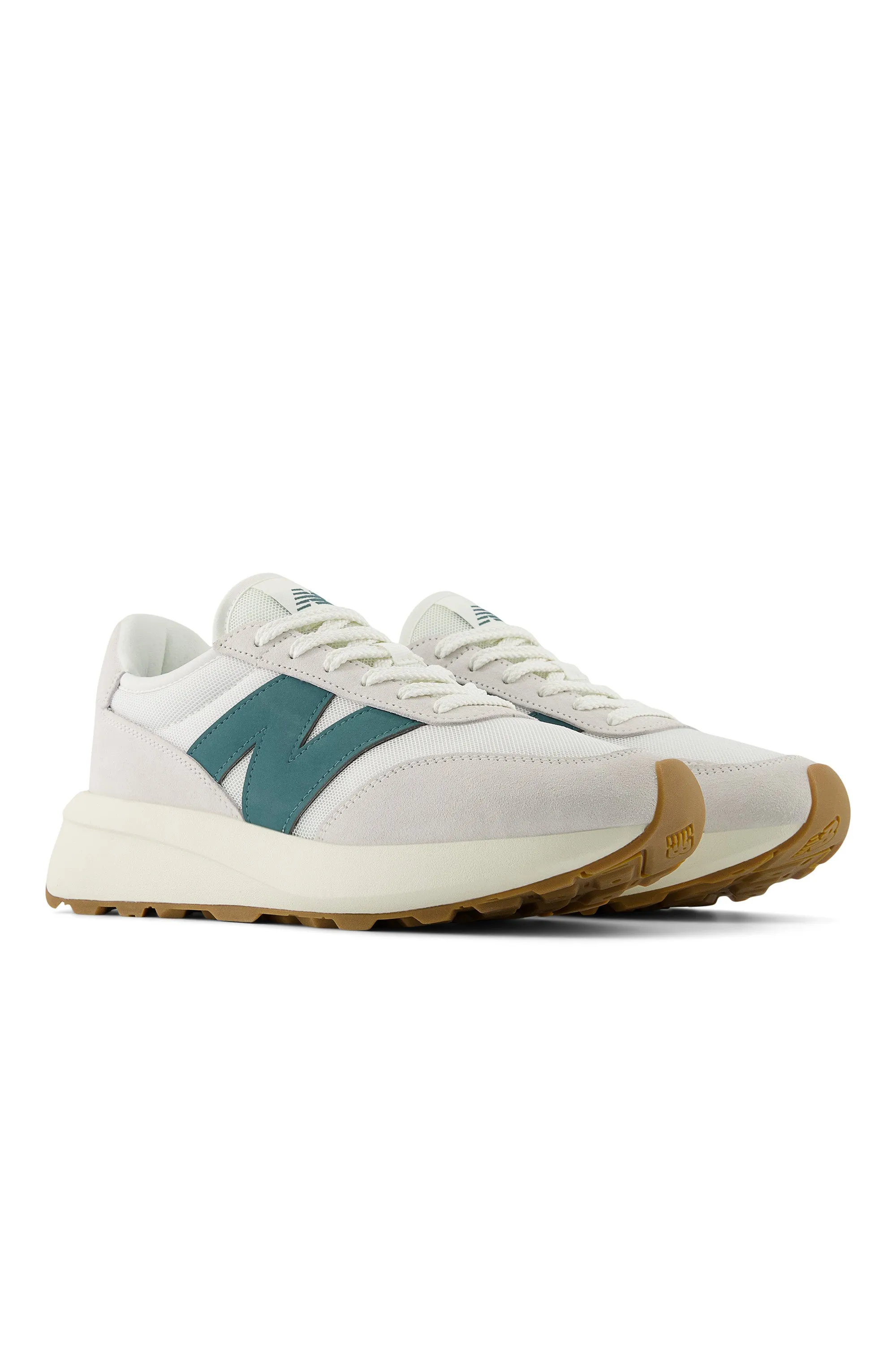 New Balance 370 Trainer Sea Salt & New Spruce New Balance Colorway