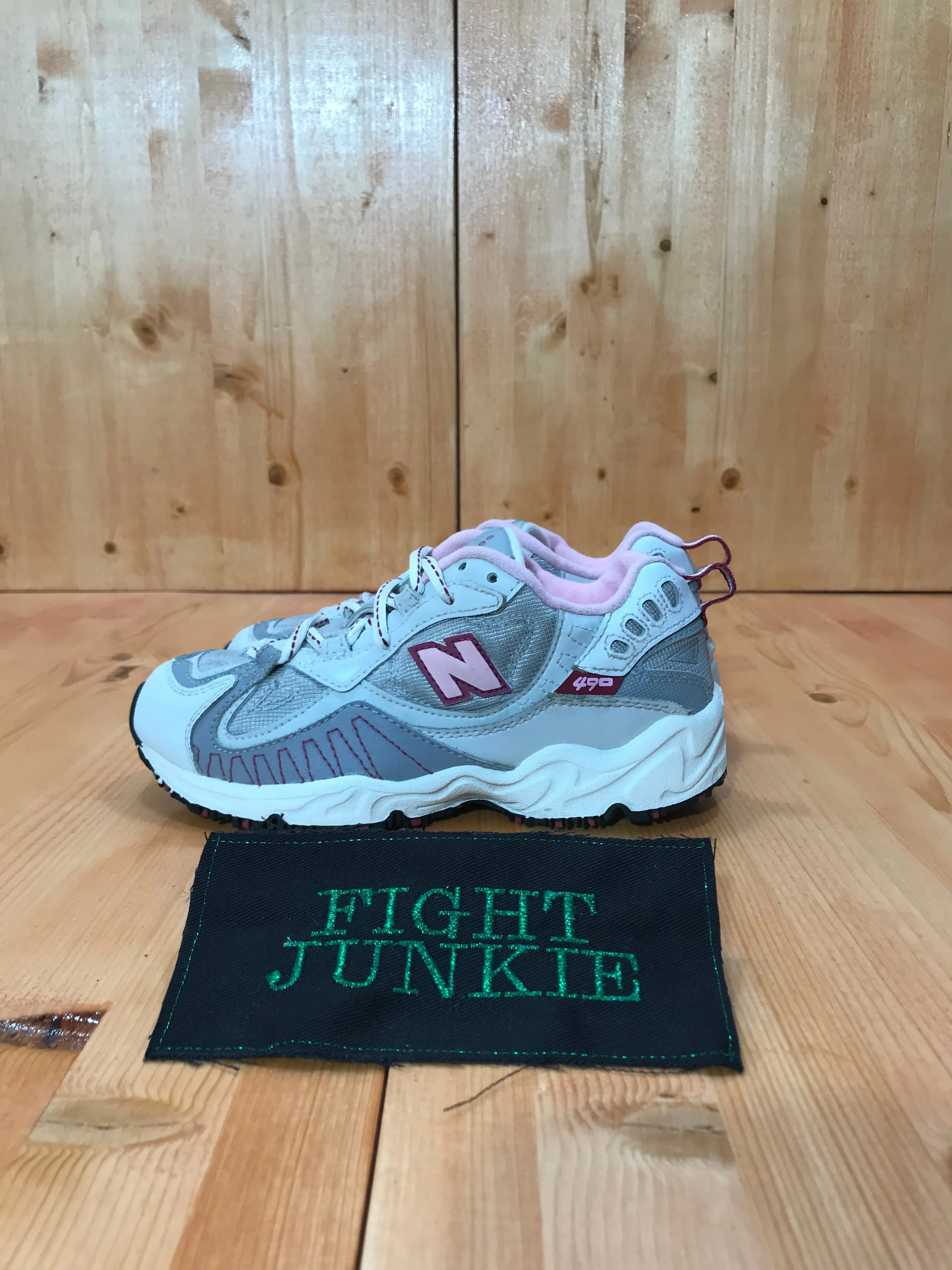 Youth New Balance Baseball Cleats NEW BALANCE 490 Youth Size 2.5M Athletic Shoes Sneakers KJ490E6P