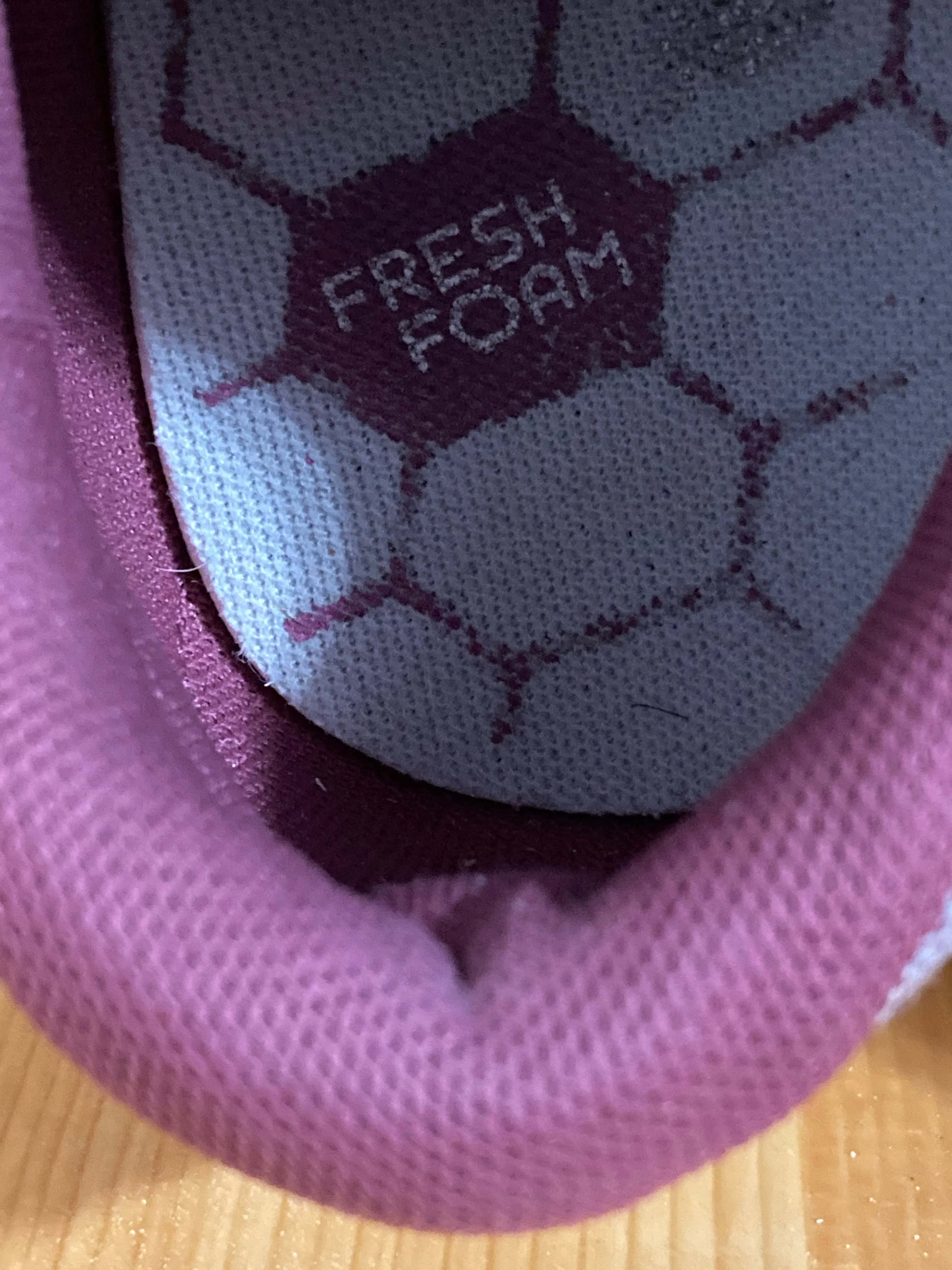 New Balance 880 V13 Women's NEW BALANCE ARISHI V1 FRESH FOAM Women Size 7.5B Running Shoes Sneakers Pink WARISCV1