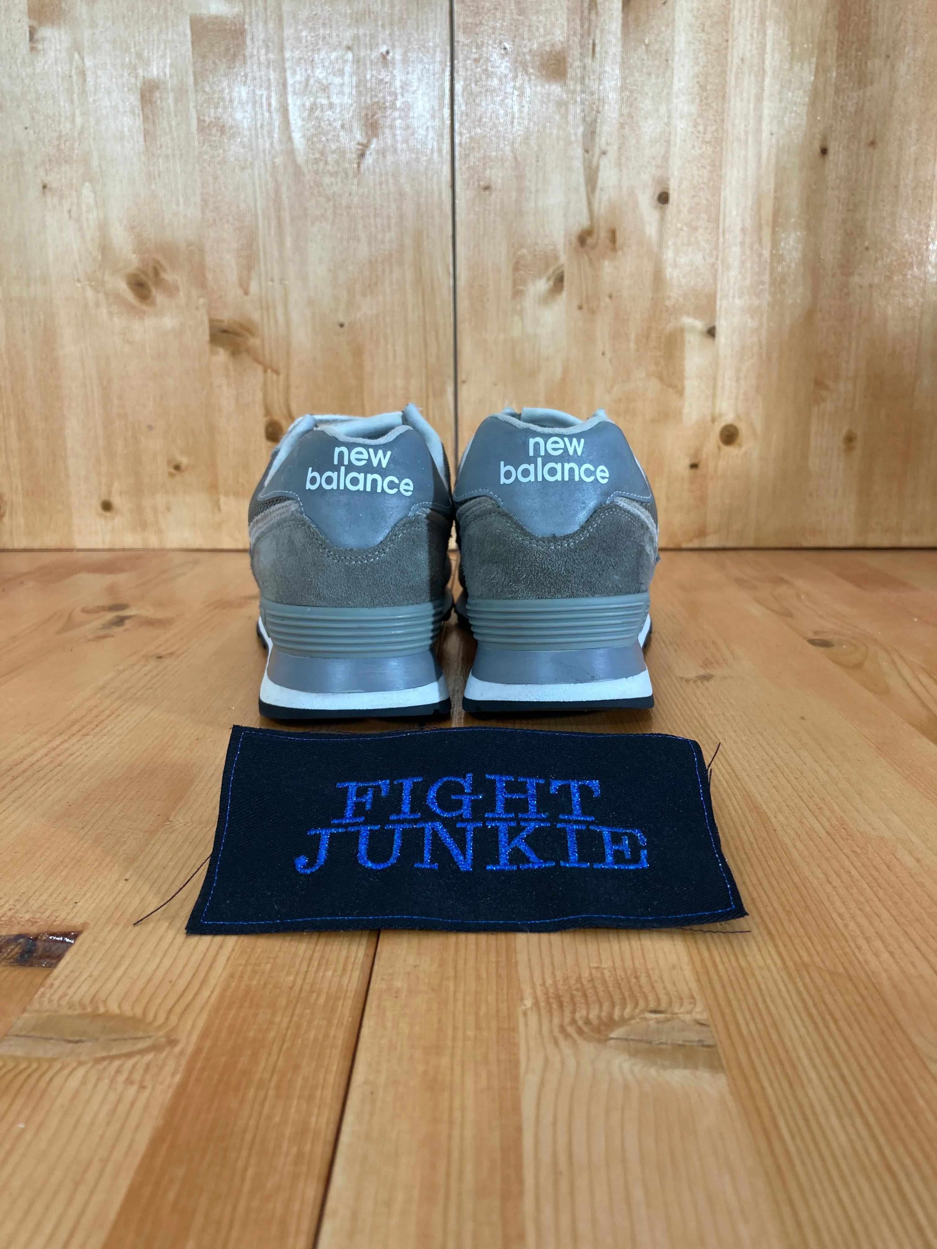 NEW BALANCE CLASSIC 574 Men Size 10 Suede Shoes Sneakers Sea Salt Concrete New Balance 9060