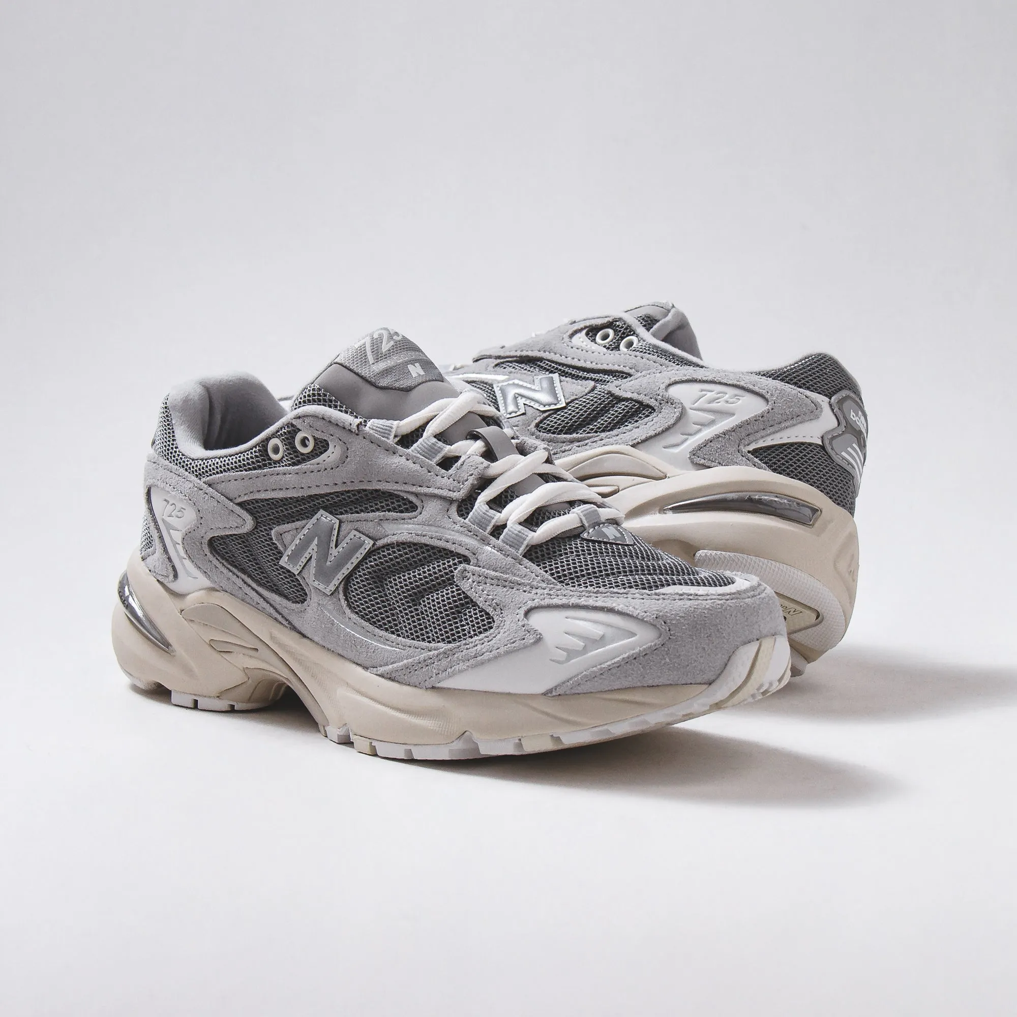 New Balance Men 725 Raincloud ML725AA Pink And Green New Balance