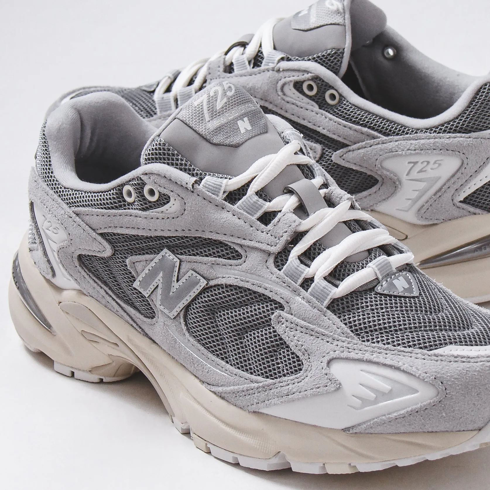 New Balance Cruz New Balance Men 725 Raincloud ML725AA