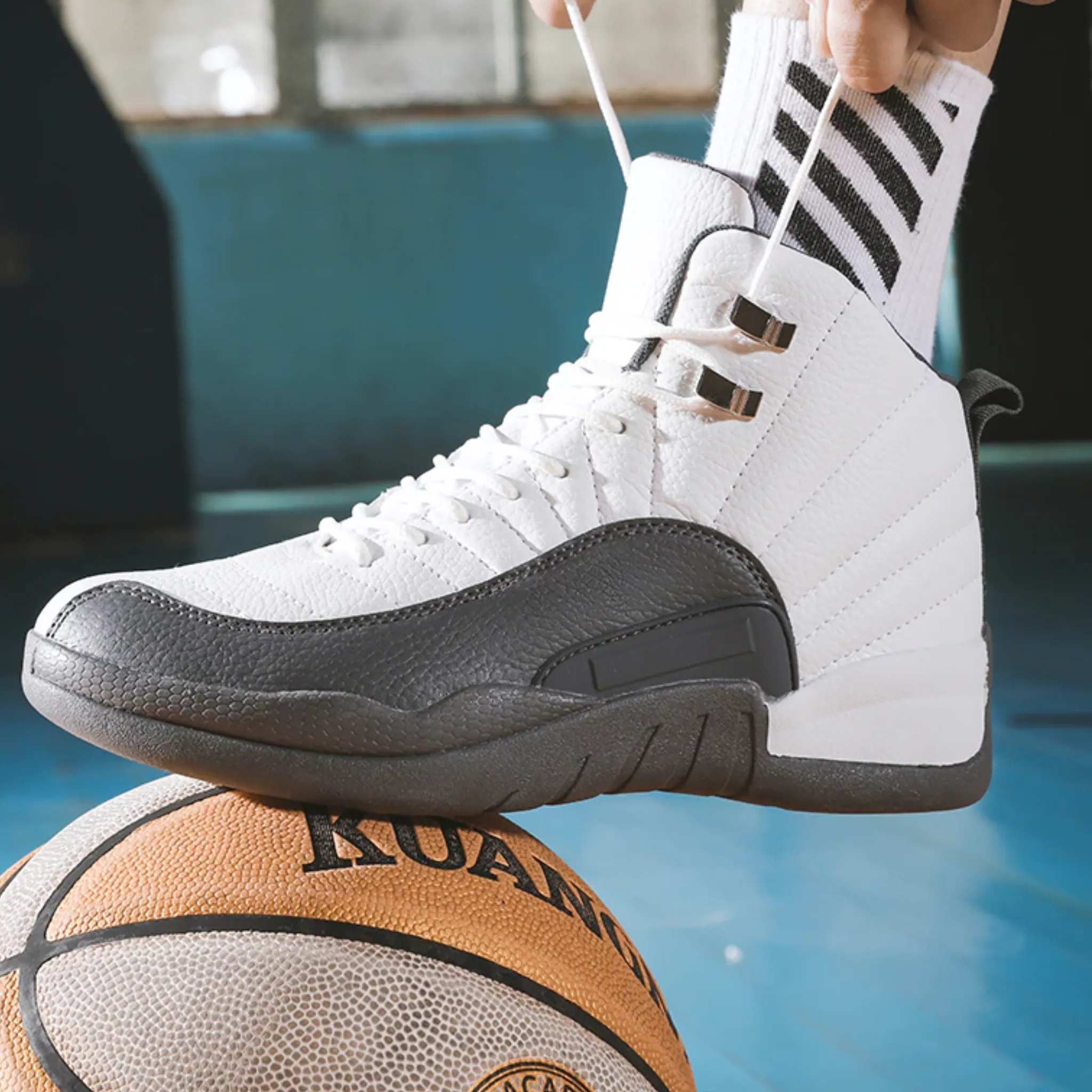 Sneakers App New Basketball High Top Shoes for Men