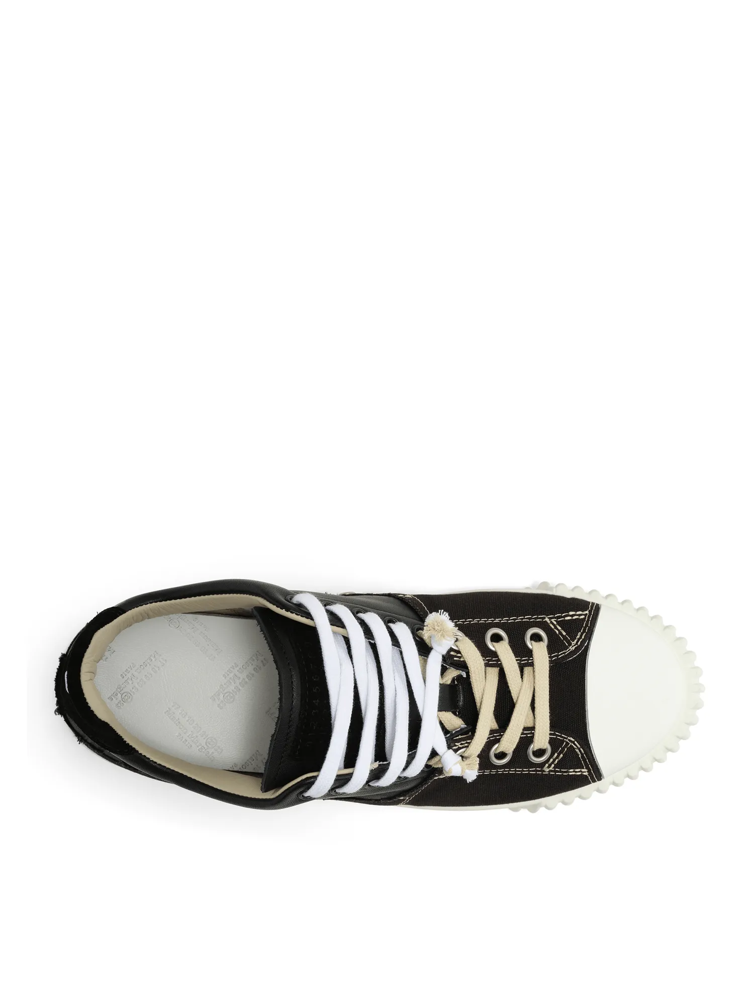 New Evolution Sneaker in Black Roxy Sneakers