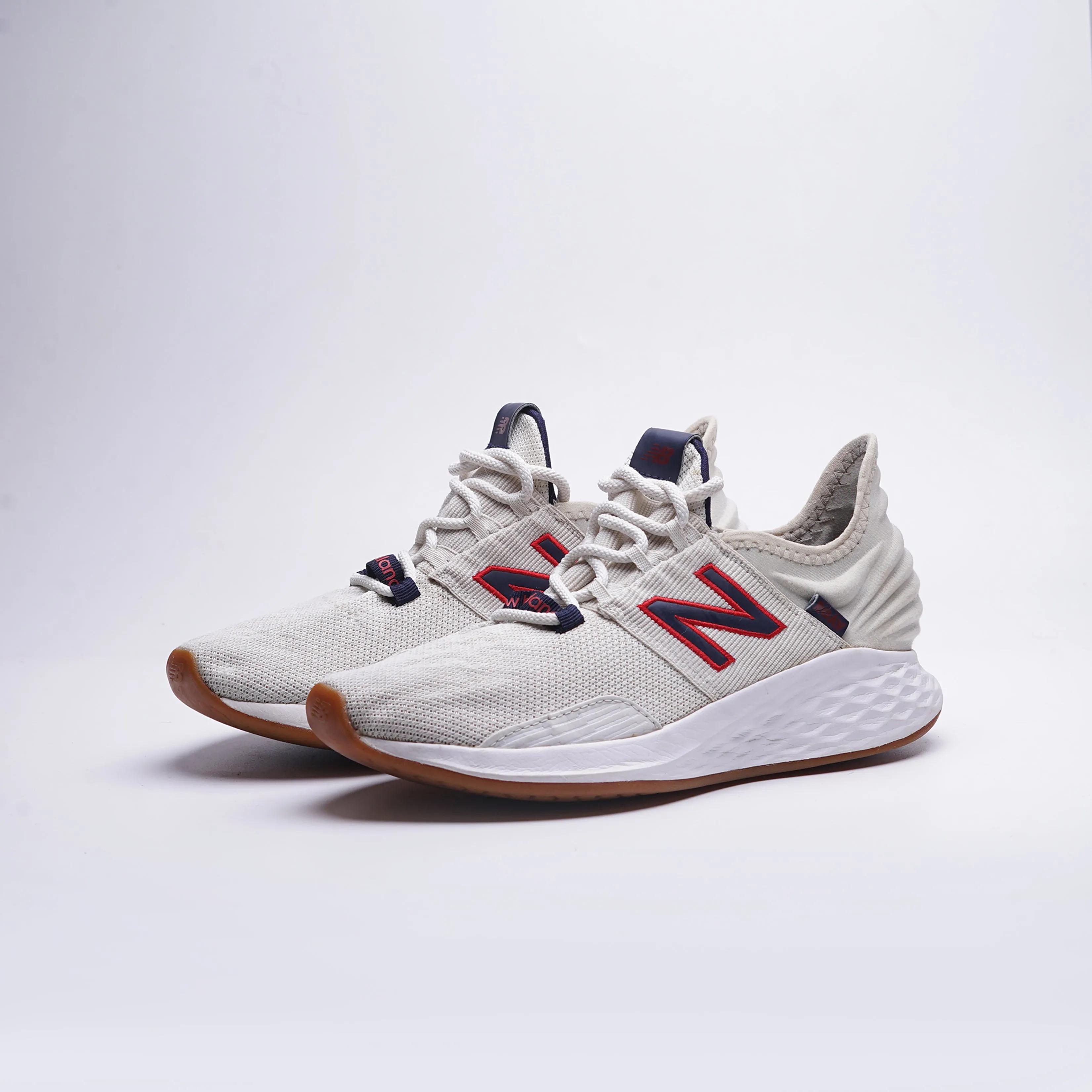 NewBalance women fresh foam Sneaker Running Shoes With High Arch Support