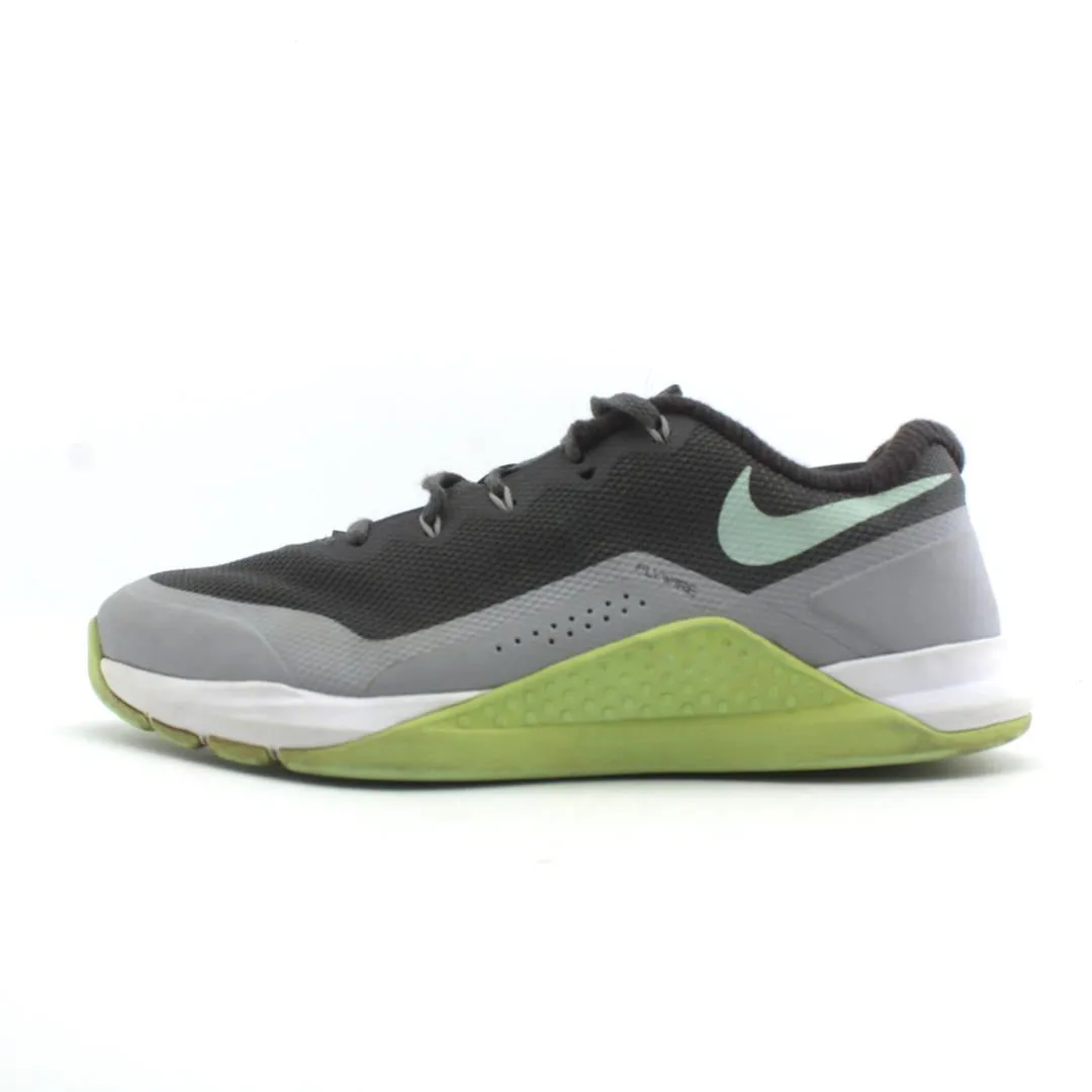 Type Of Running Shoes For Flat Feet NIKE NIKE METCON REPPER DSX