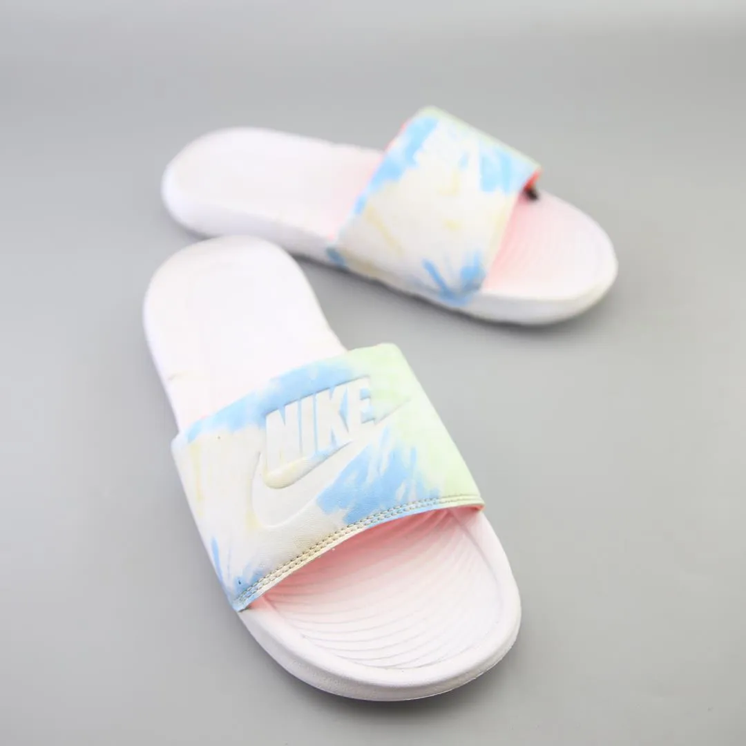 Animal Slippers NIKE VICTORI ONE