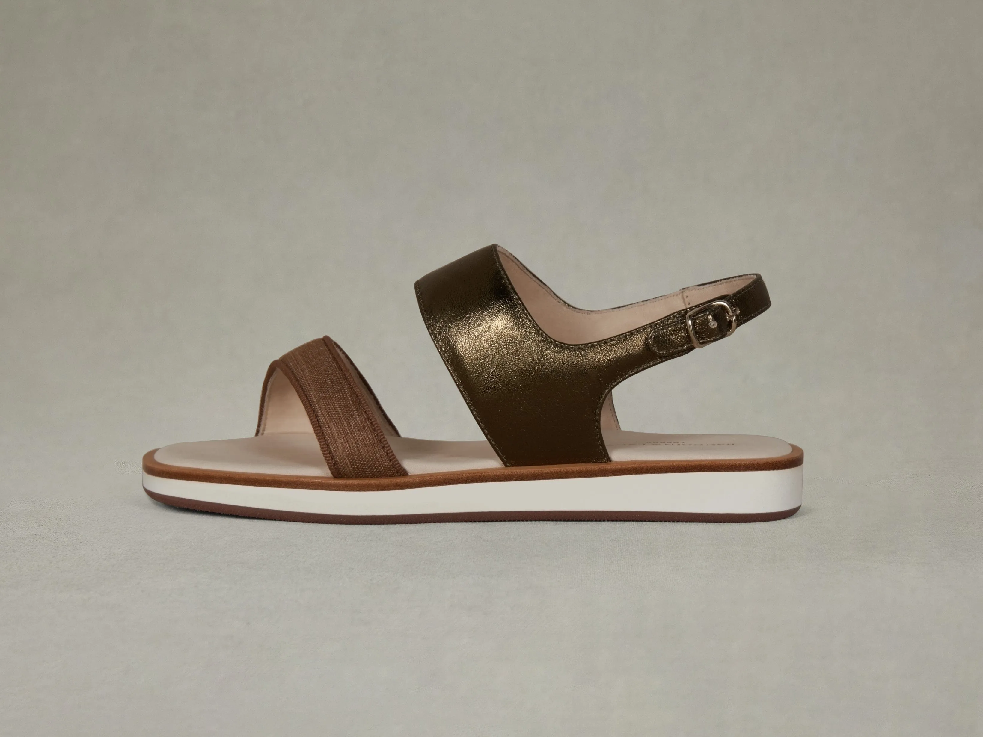 Sandals Keen Nuage Sandal in Sirocco Silk and Metal Nappa