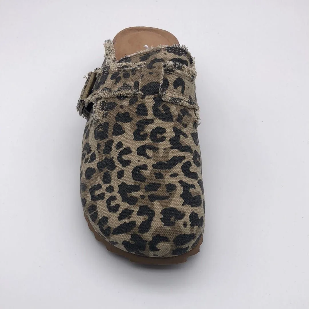 Gypsy-jazz leopard picnic shoe Auction 2024