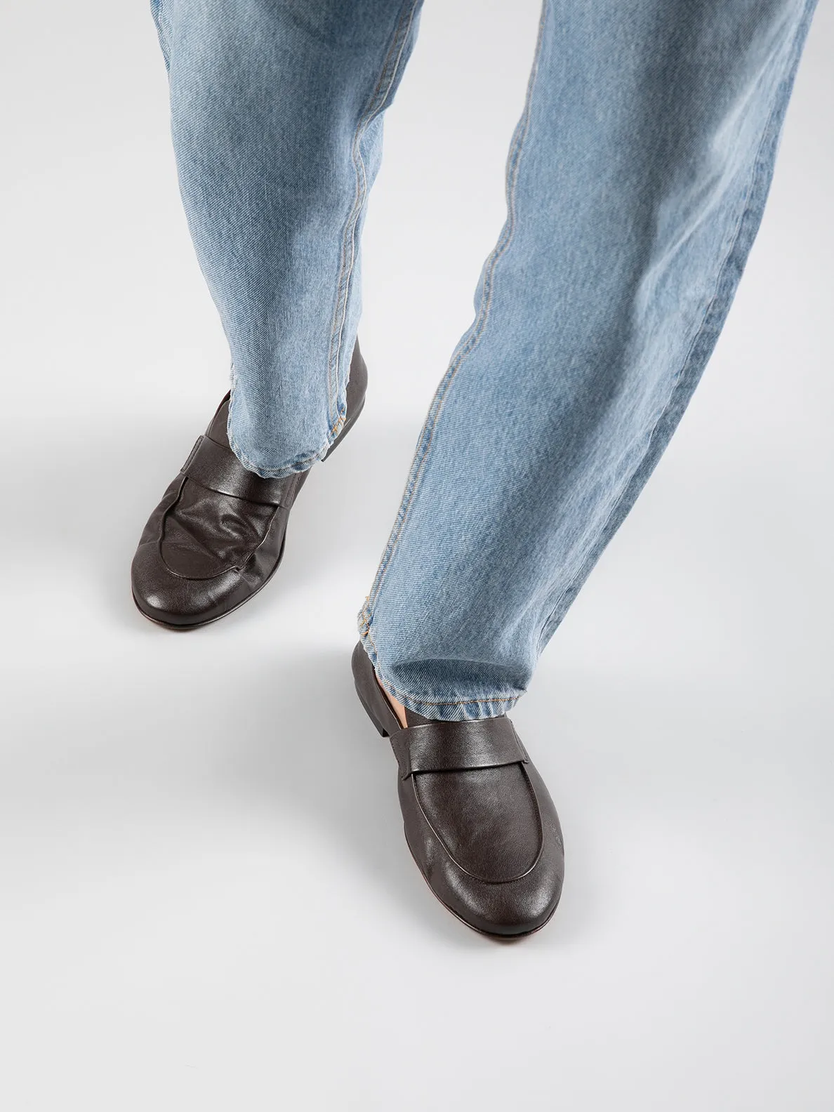 AIRTO 001 - Brown Leather Penny Loafers Ariat Loafers