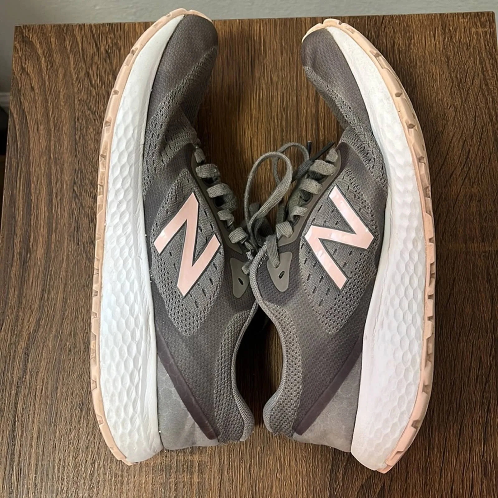 New Balance Narrow Womens Shoes Size 9 New Balance Gray Pink White Running Tennis Shoes