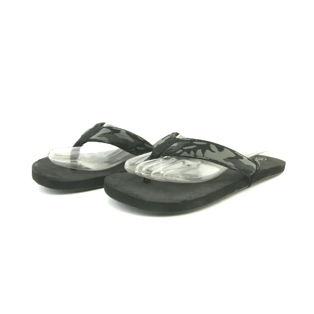 CAT & JACK . Steel Cap Slippers