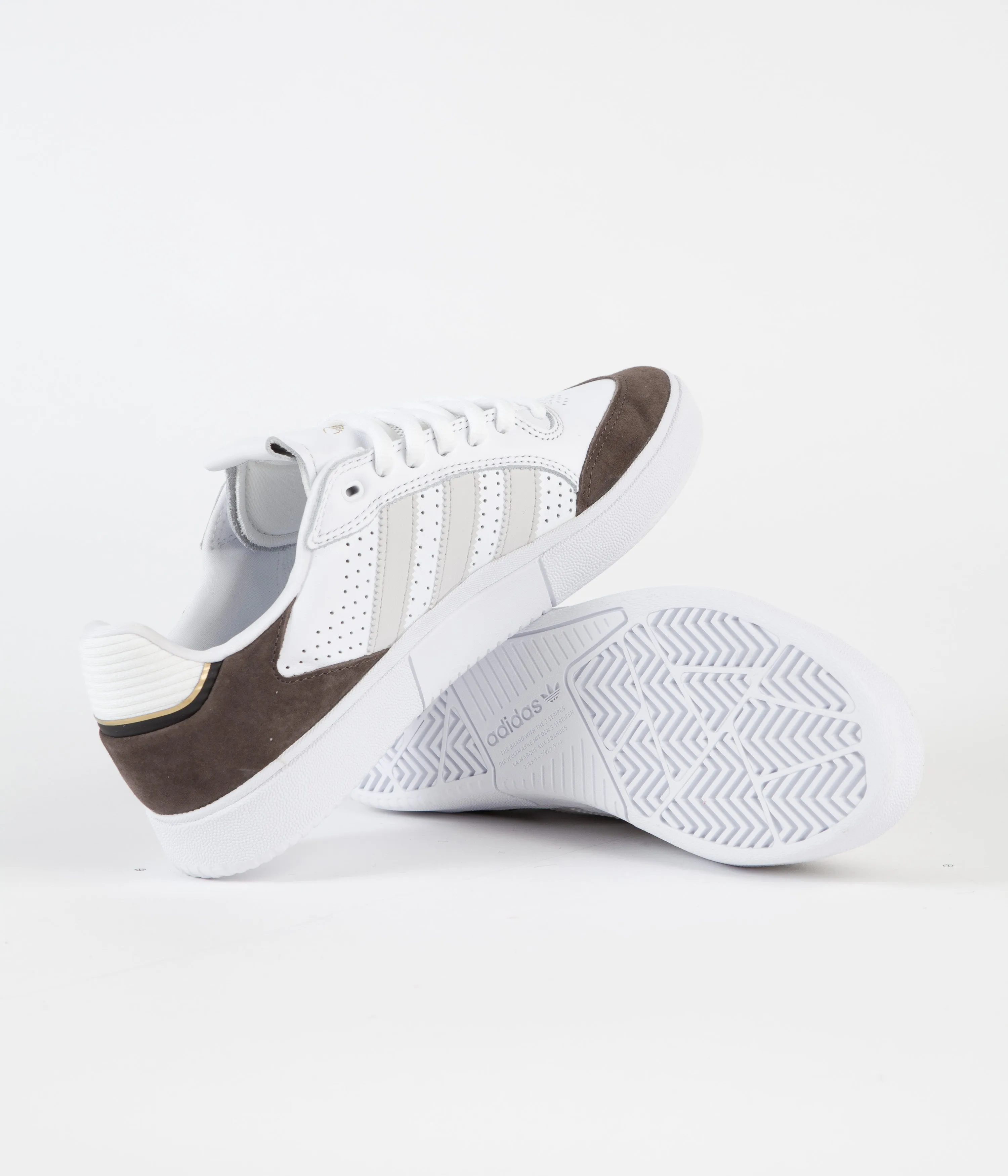 Adidas Shoes Collaborations Adidas Tyshawn Low Shoes - FTWR White / Grey One / Gold Metallic