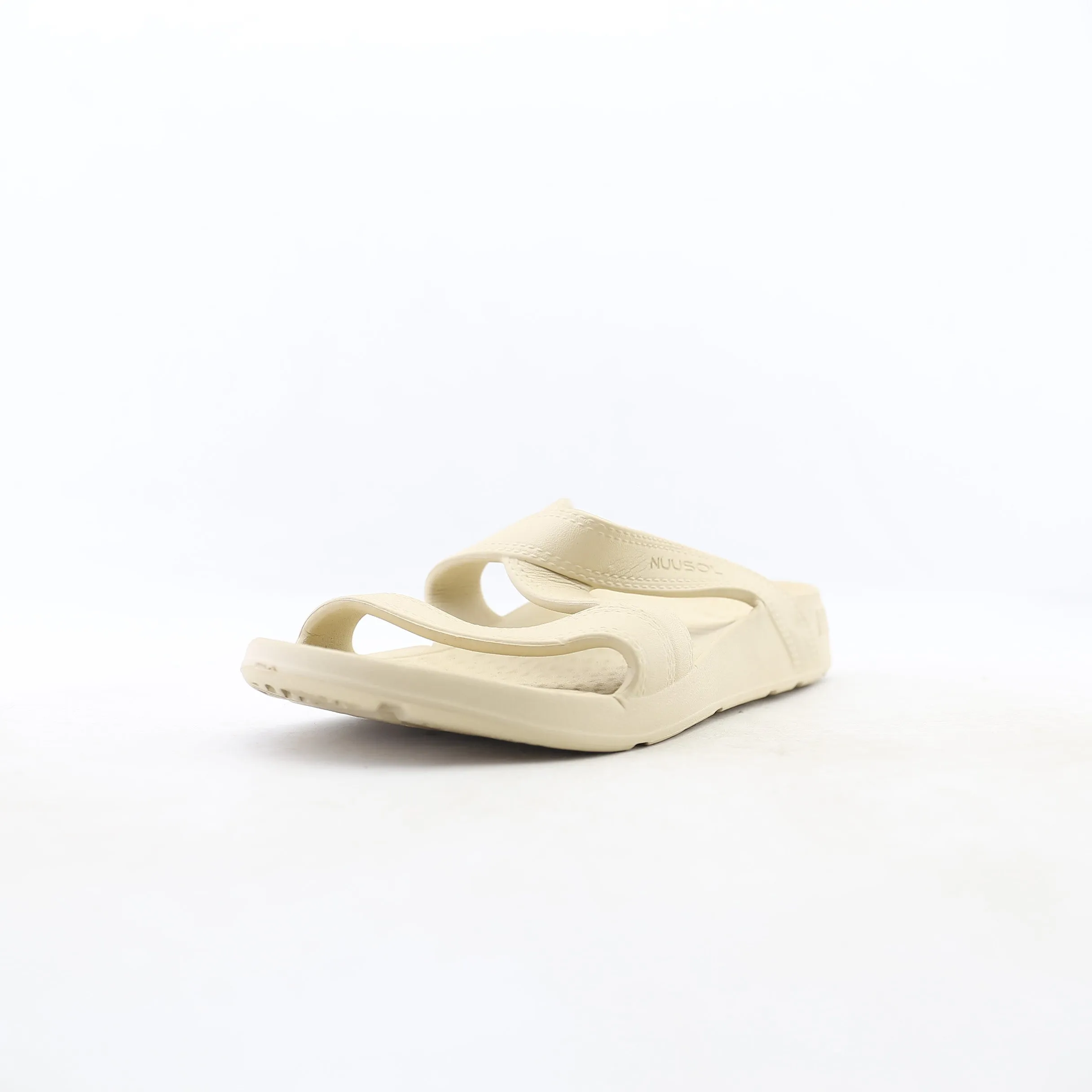 NUUSOL - WOMEN'S HAILEY SLIDE - CREAM Slippers Auction Price