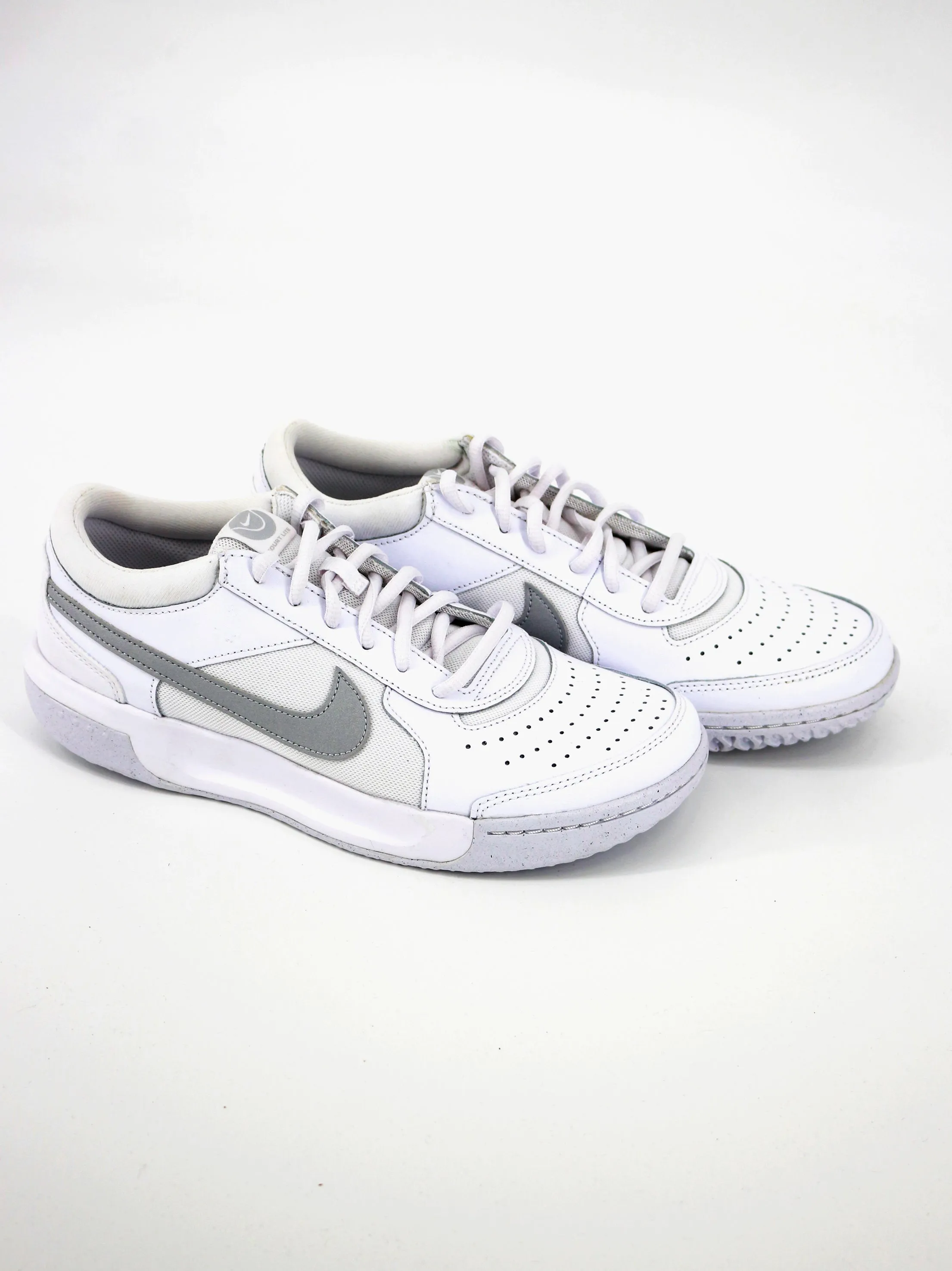 Comfortable Shoes For People With Flat Feet Women's Brand Logo Embroidered Shoes,White