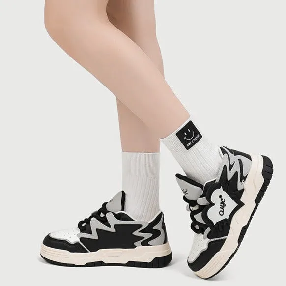 Women's Casual Platform Board Shoes Sweet Heart Sneakers Wide Leg Pants With Sneakers