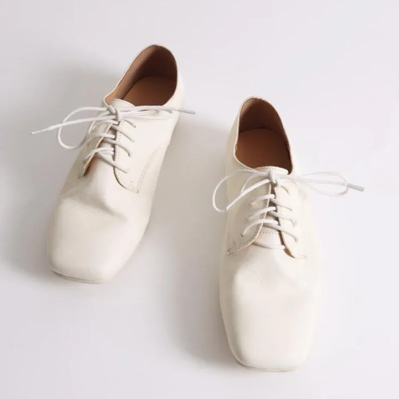 Women's Oxford Derby Shoes Soft Round Toe Lace Up Leather Shoes in Black/Brown/White Oxford Vs Brogue